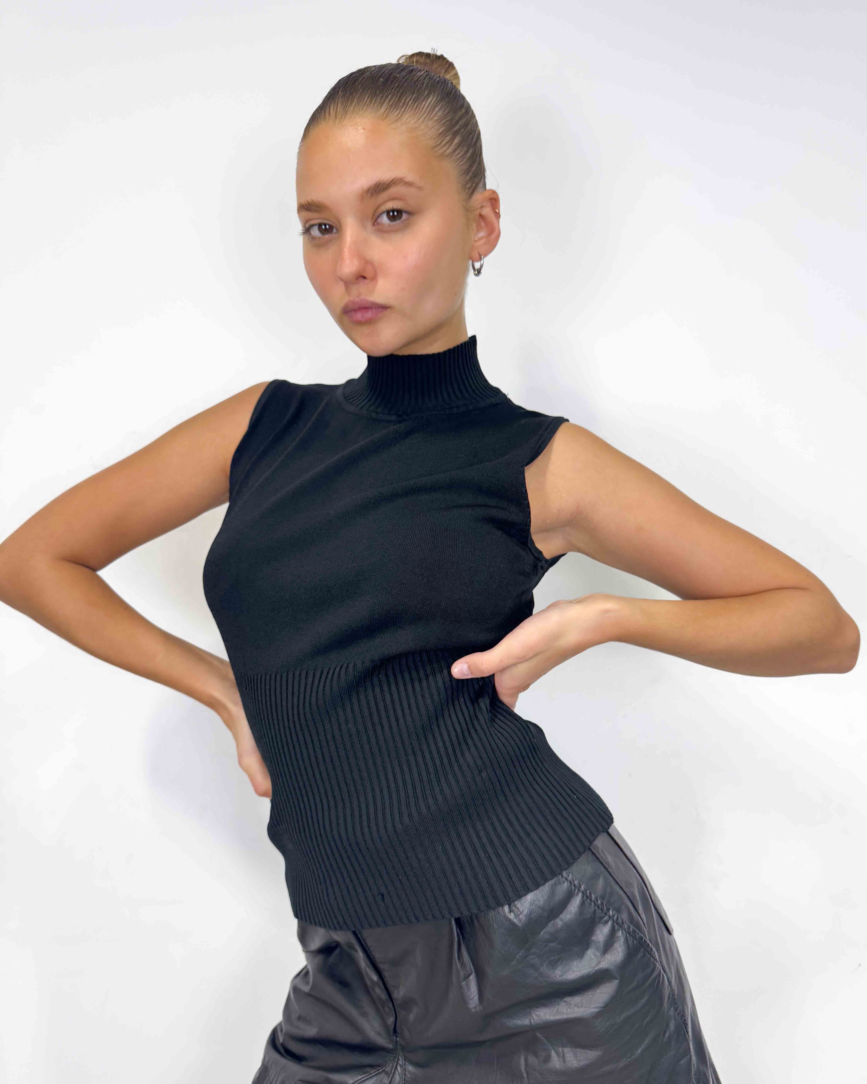 The scarlett top