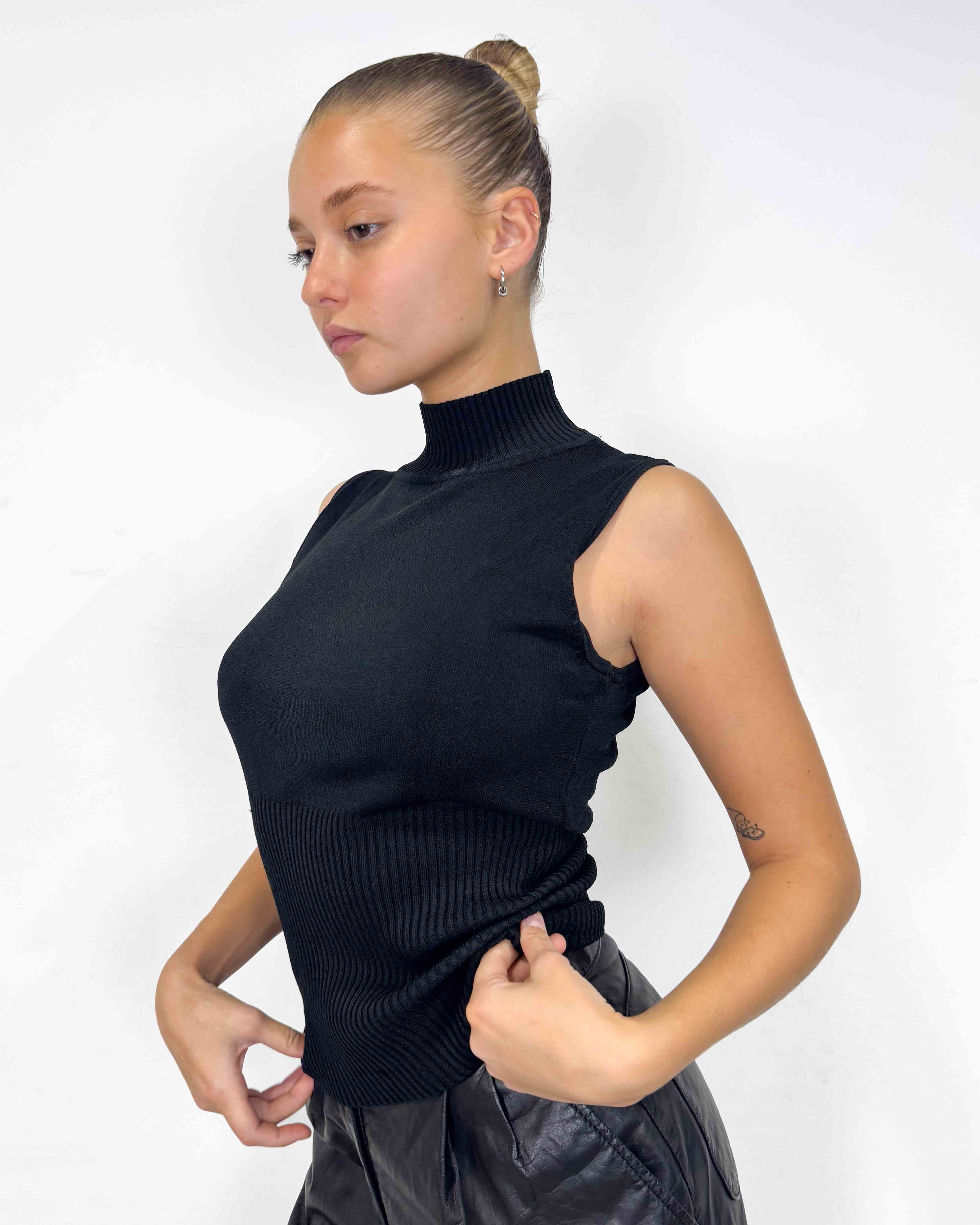 The scarlett top