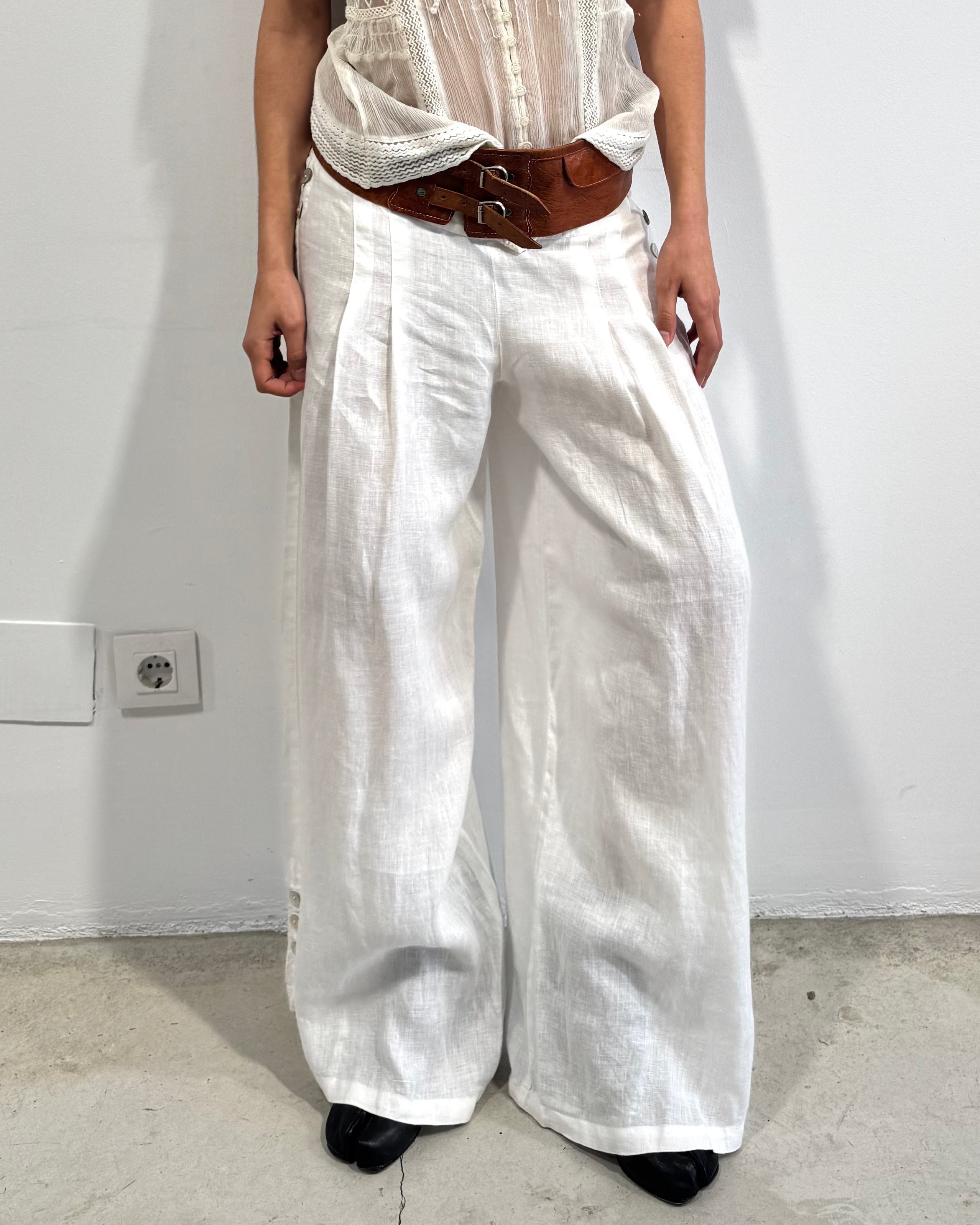 The lola belt