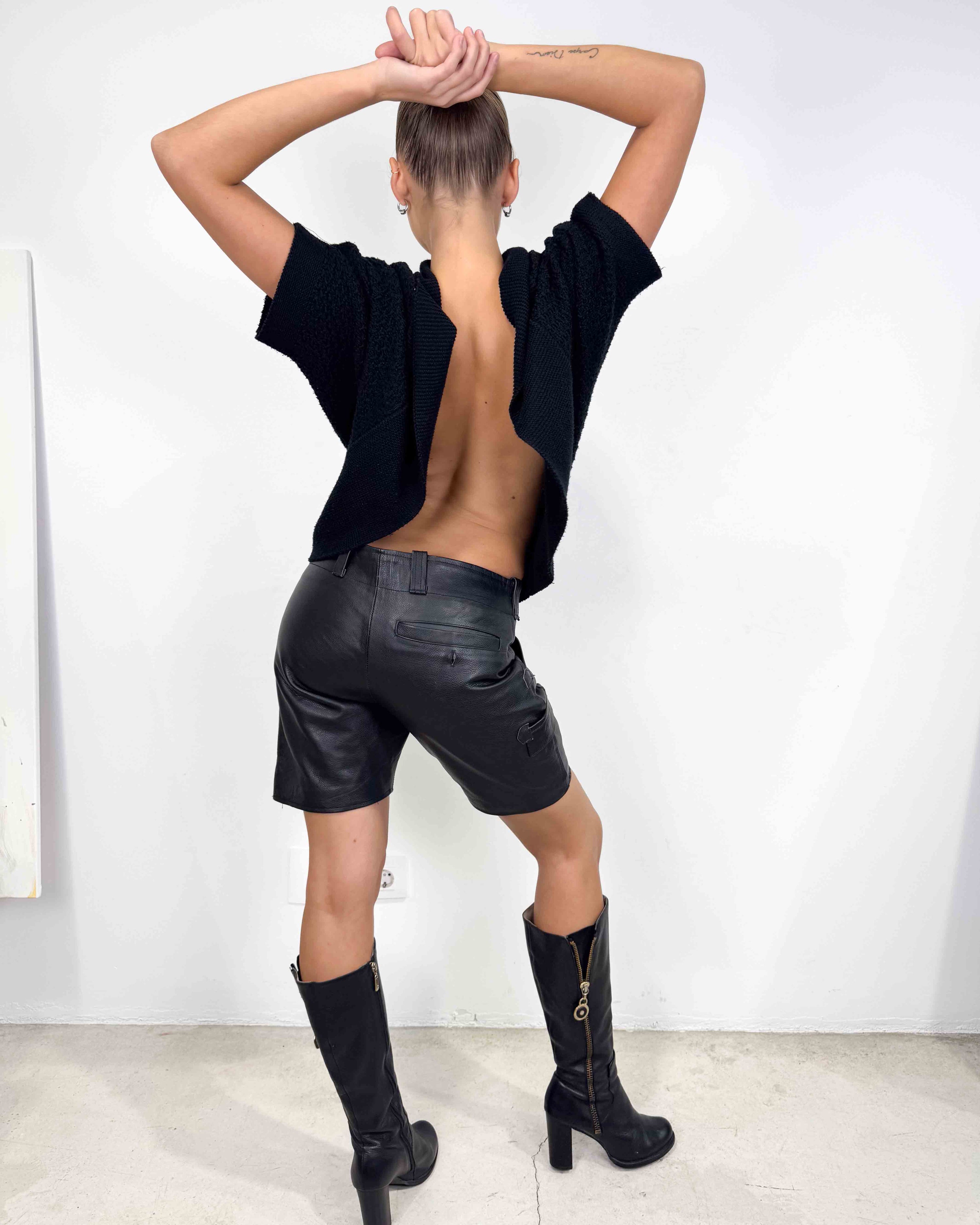 The ella leather shorts