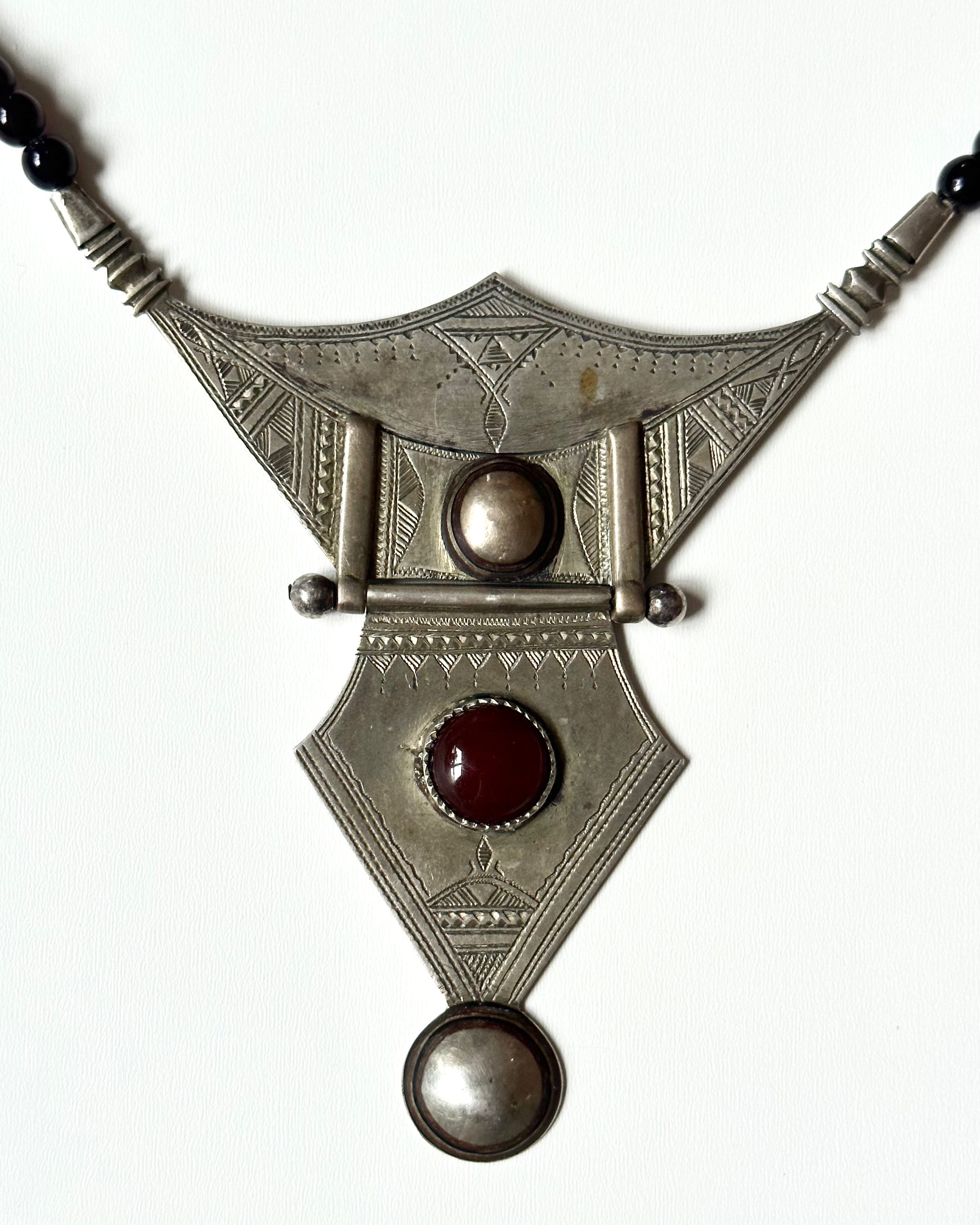 The alima necklace