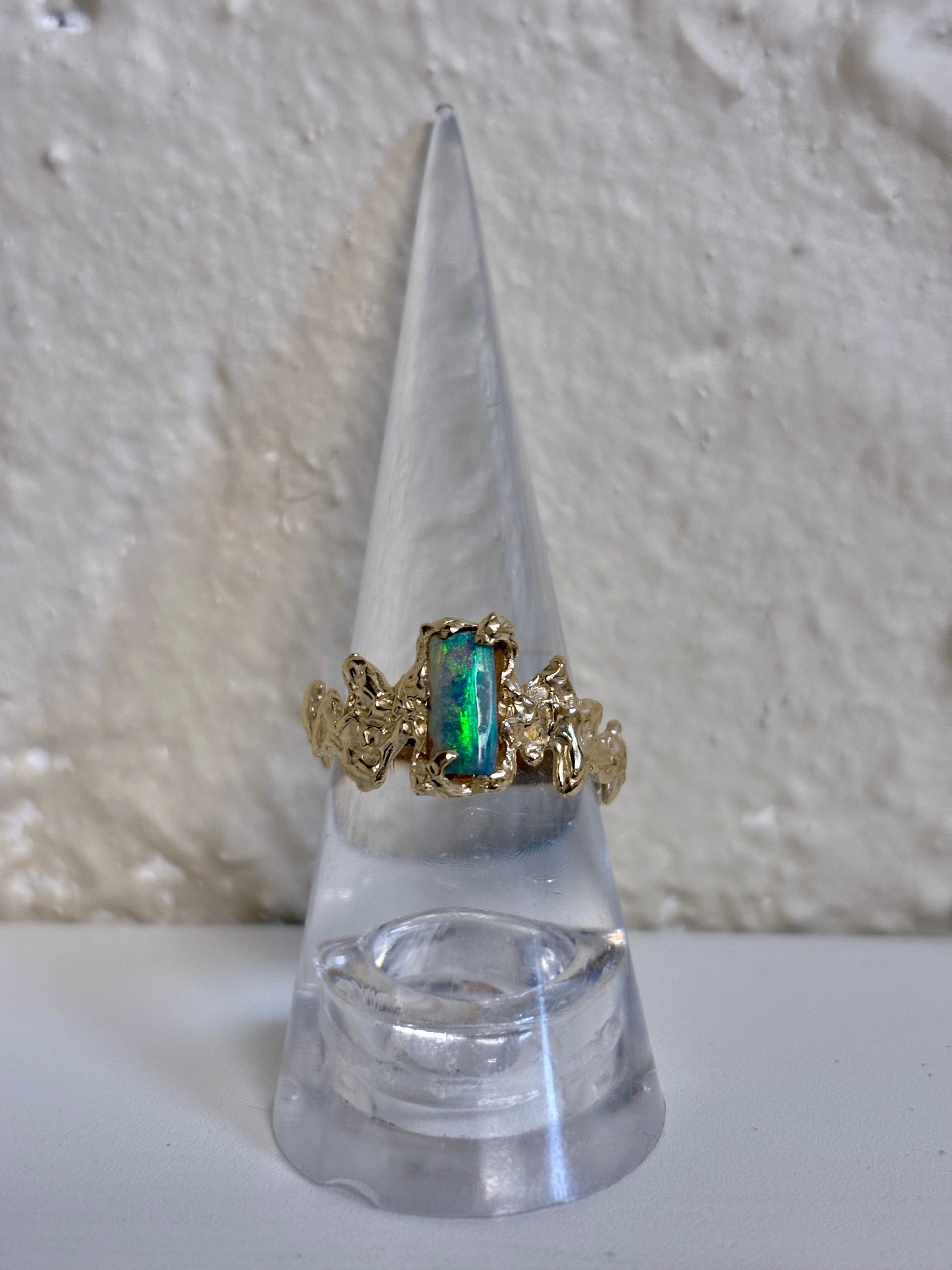Serene ring - gold size m 1/2