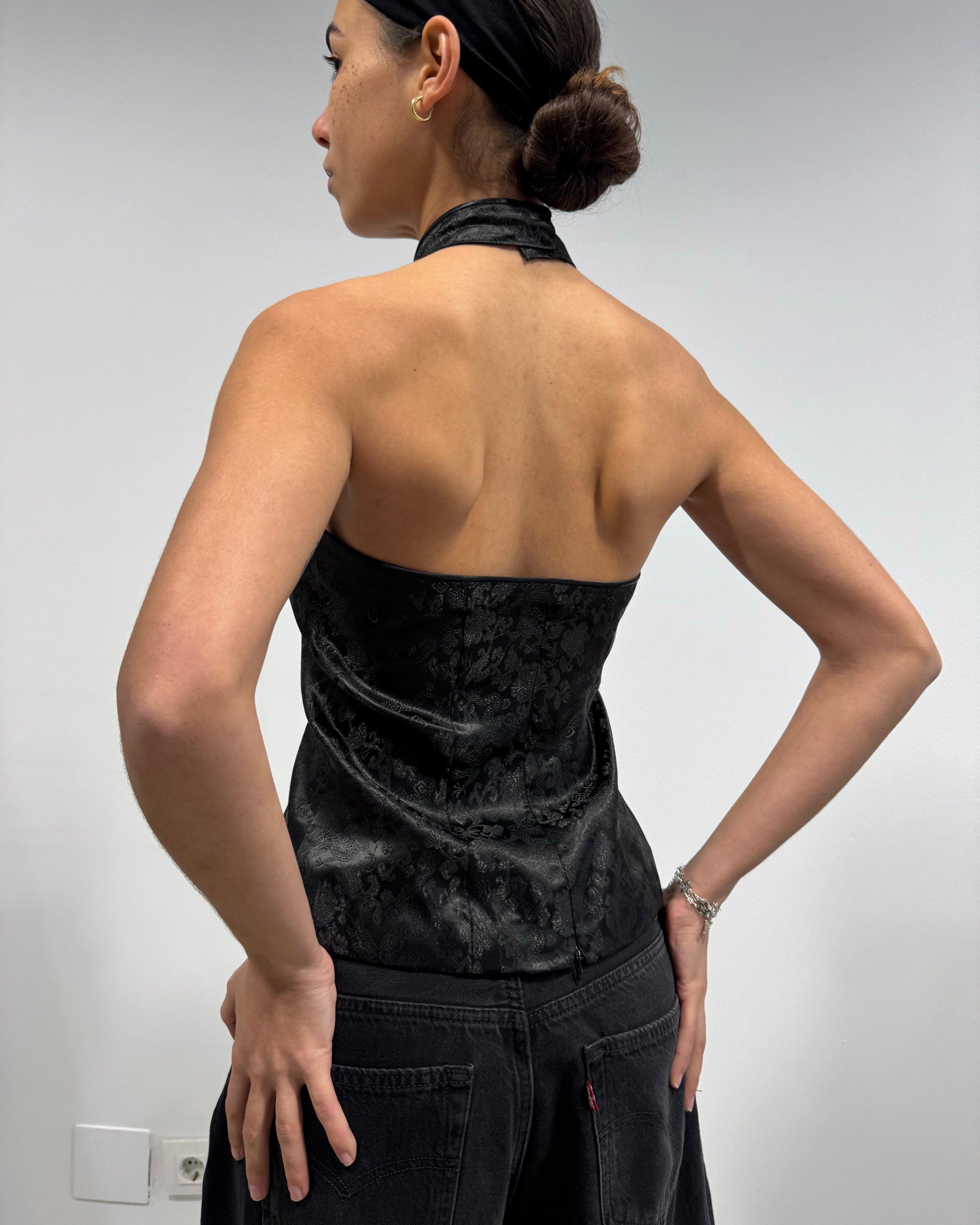 The selina top