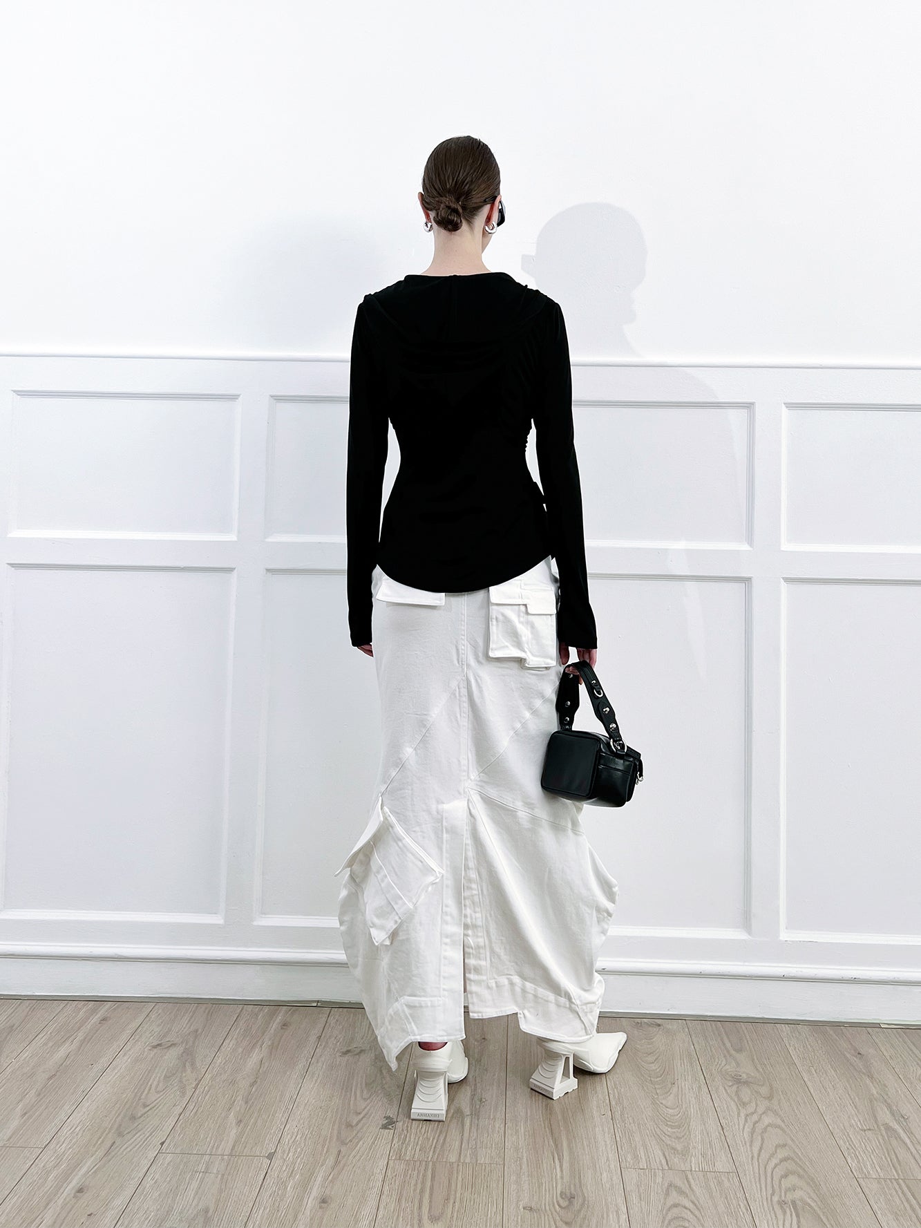 Waist up hooded shirt