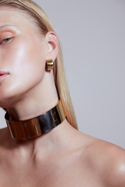Mika choker