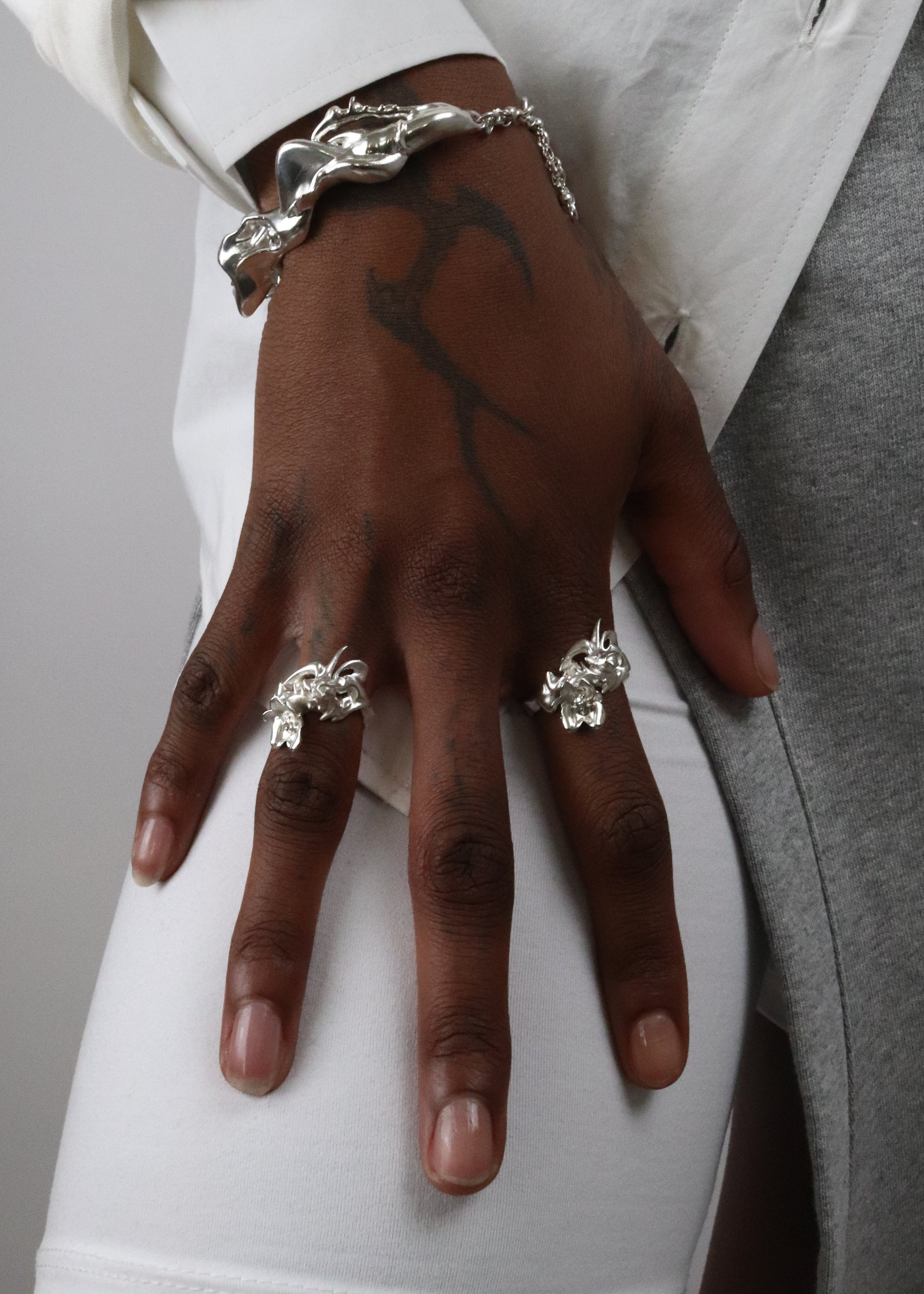 Sonic bloom ring