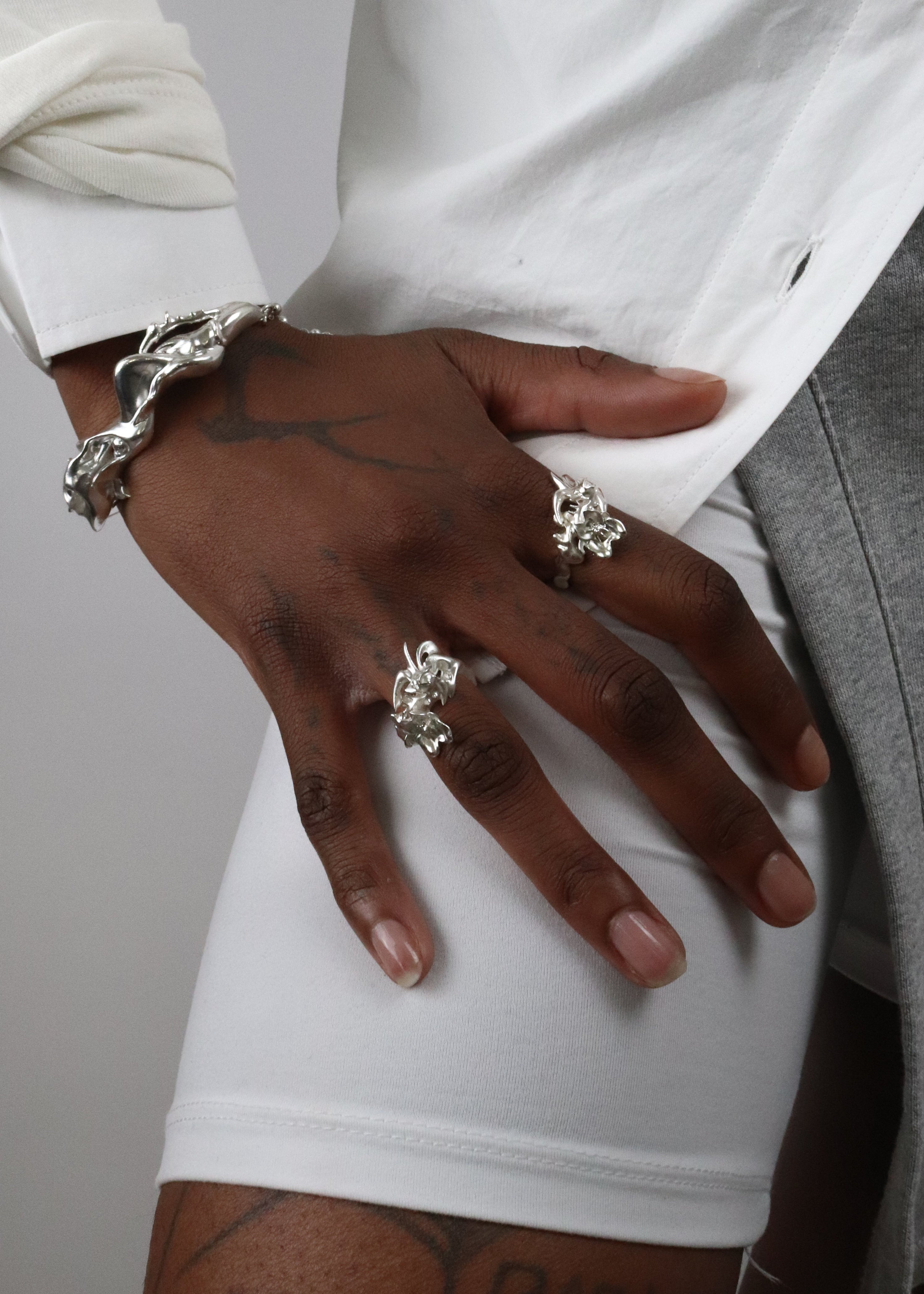 Sonic bloom ring
