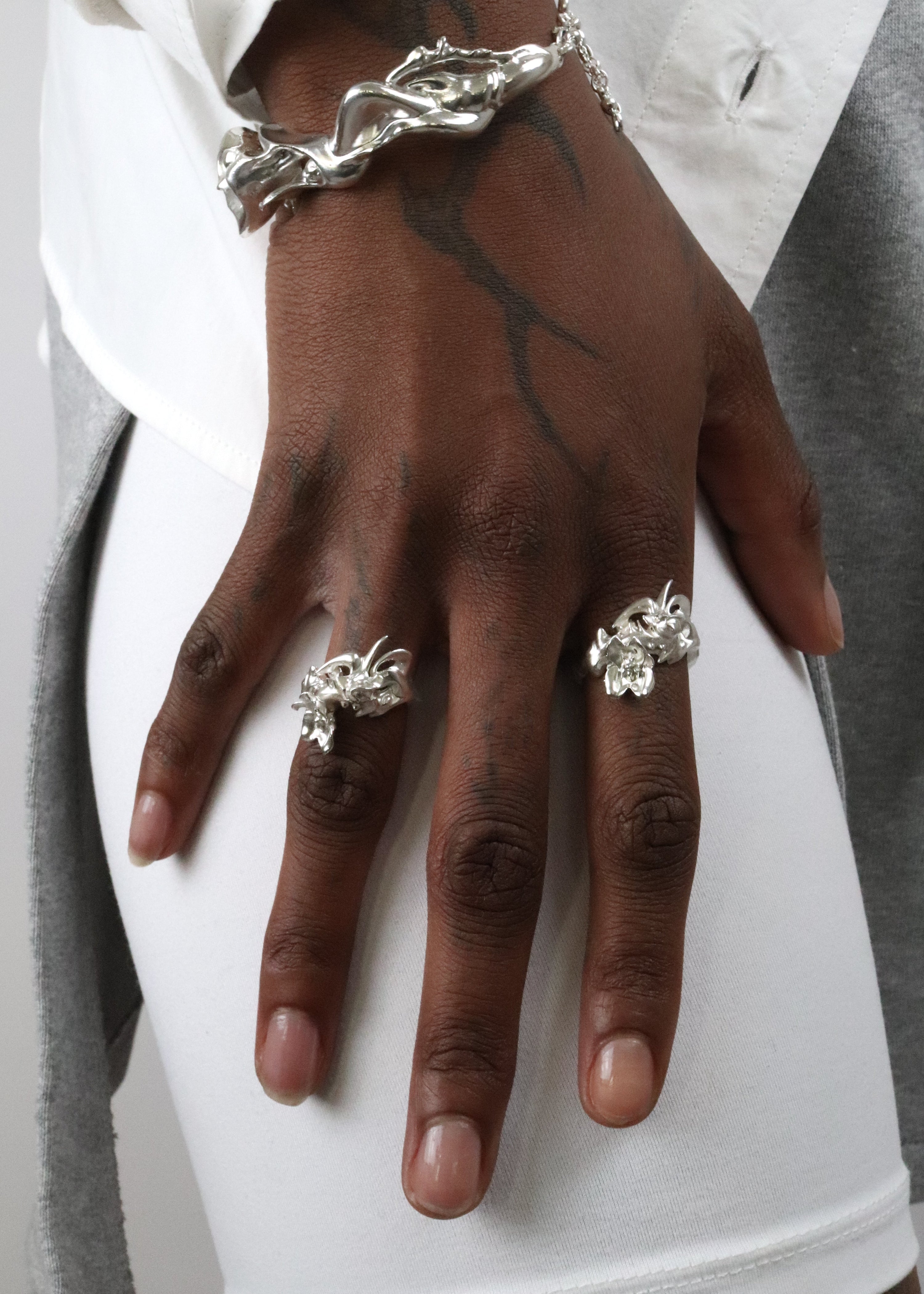 Sonic bloom ring