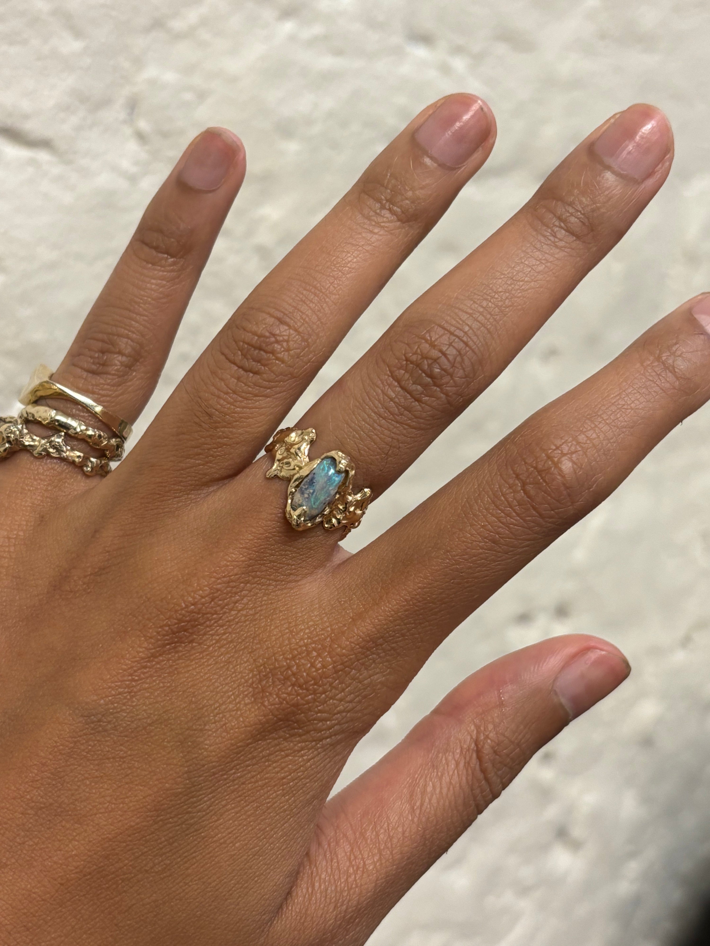 Serene ring - gold size k