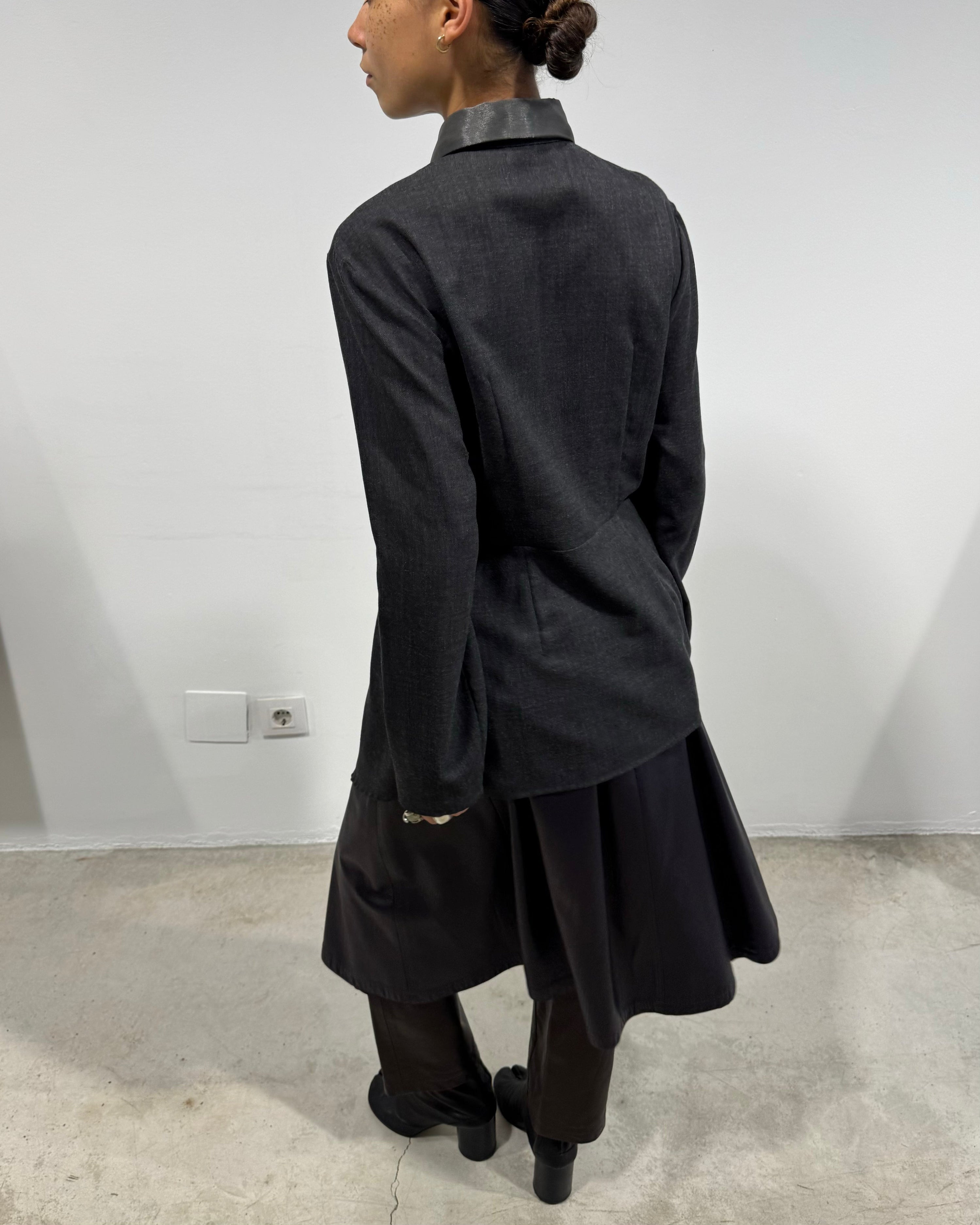 The greta shirt