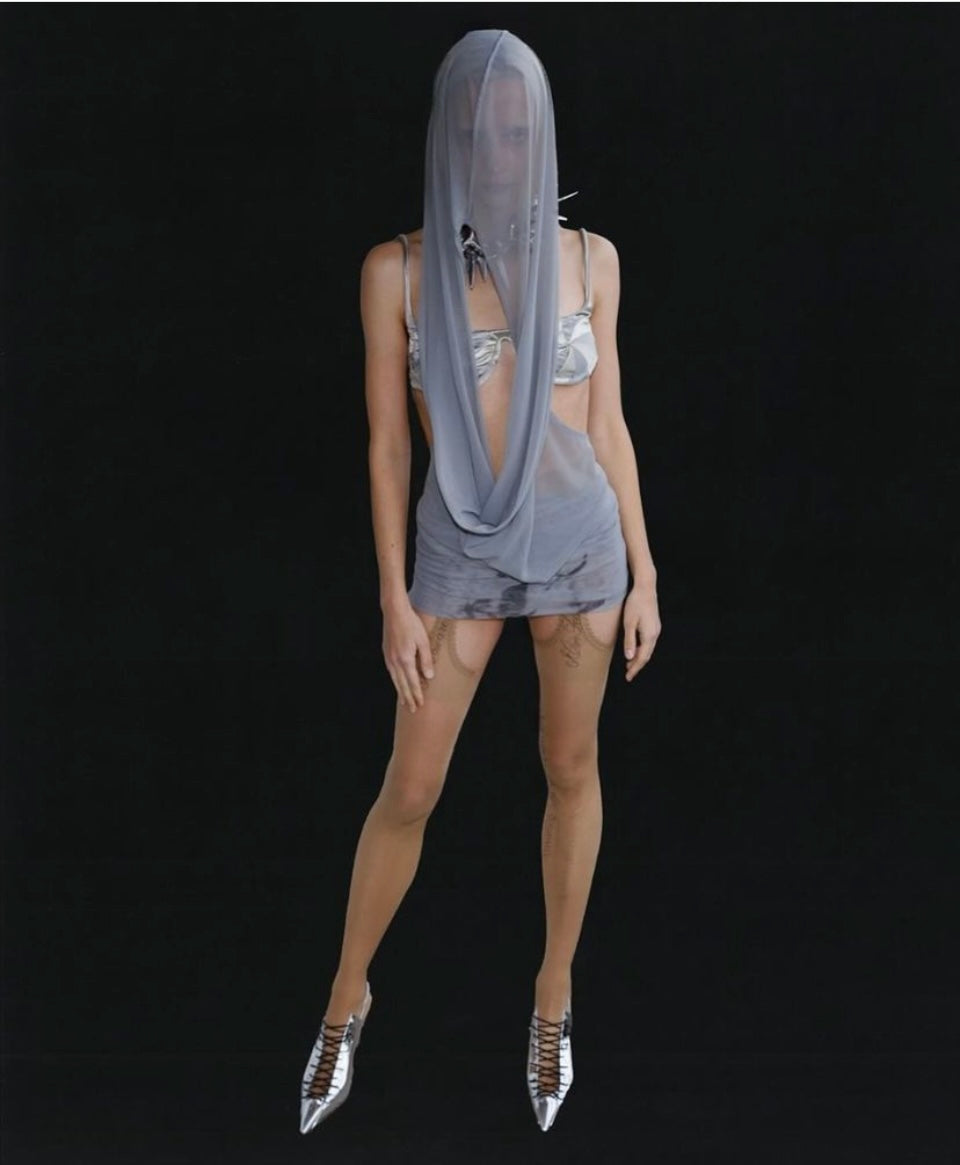 Graues hood dress "mother" ex-myszka