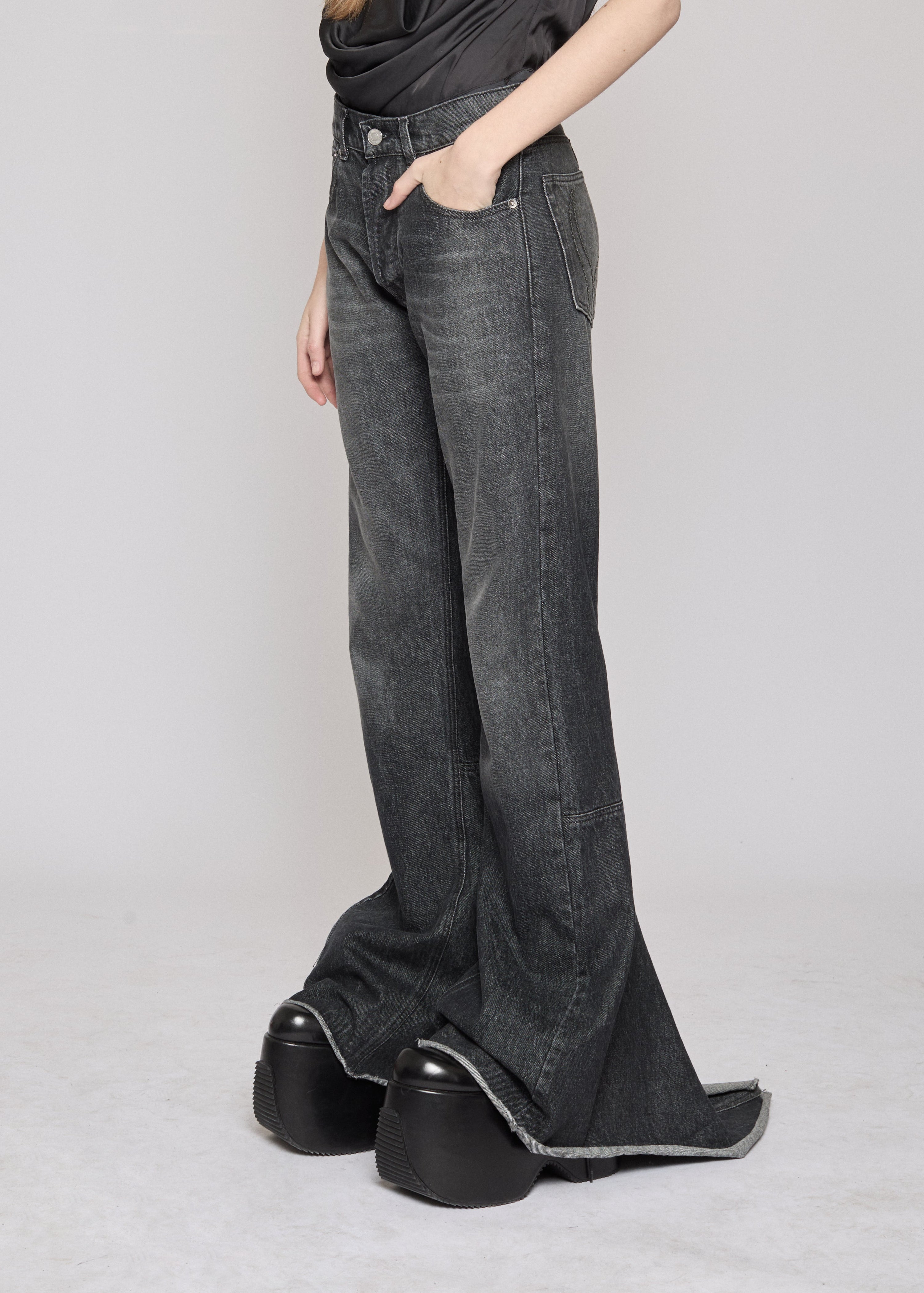 Janet jeans black ssw
