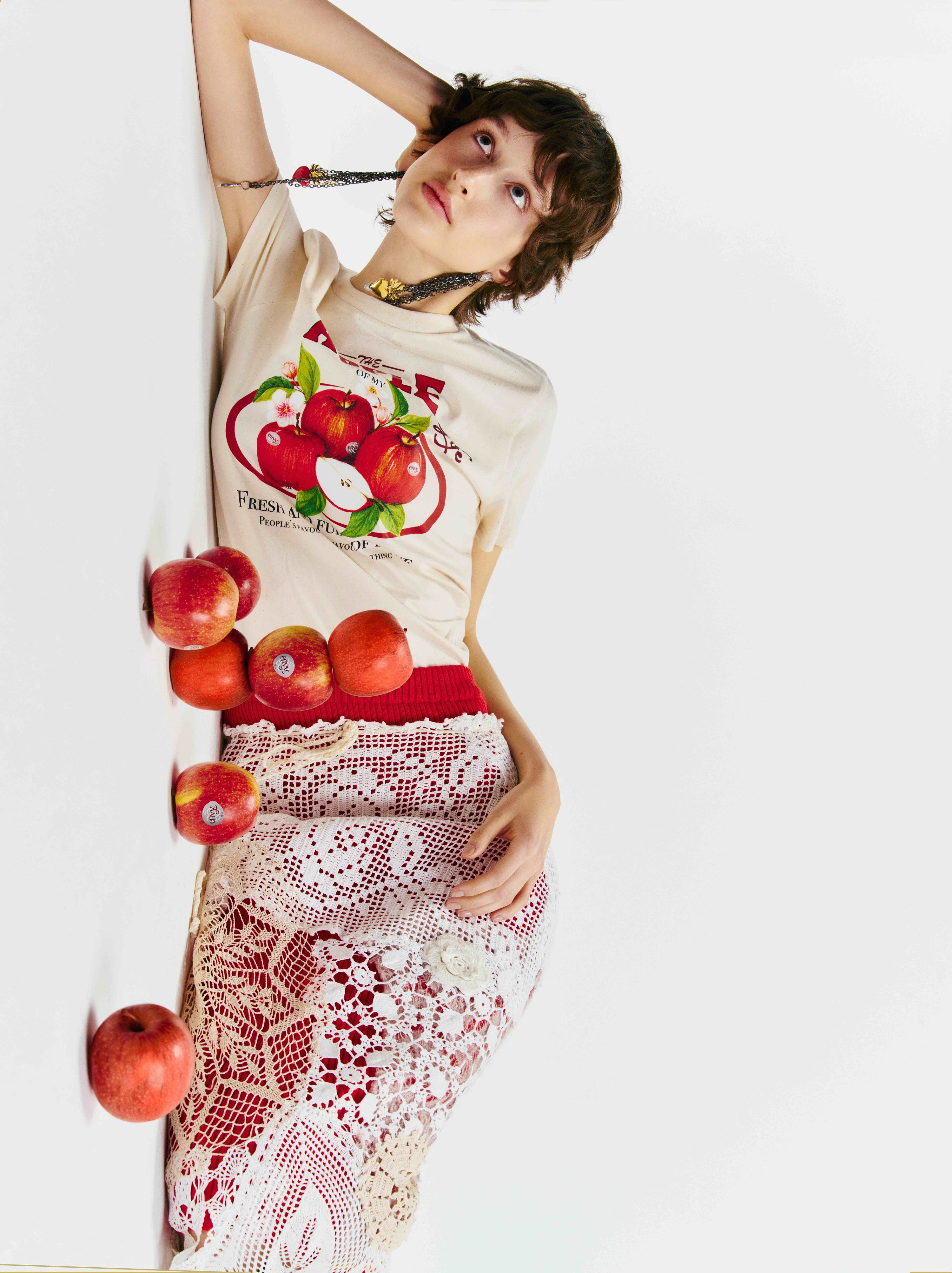 T-shirt 'the apple of my life'