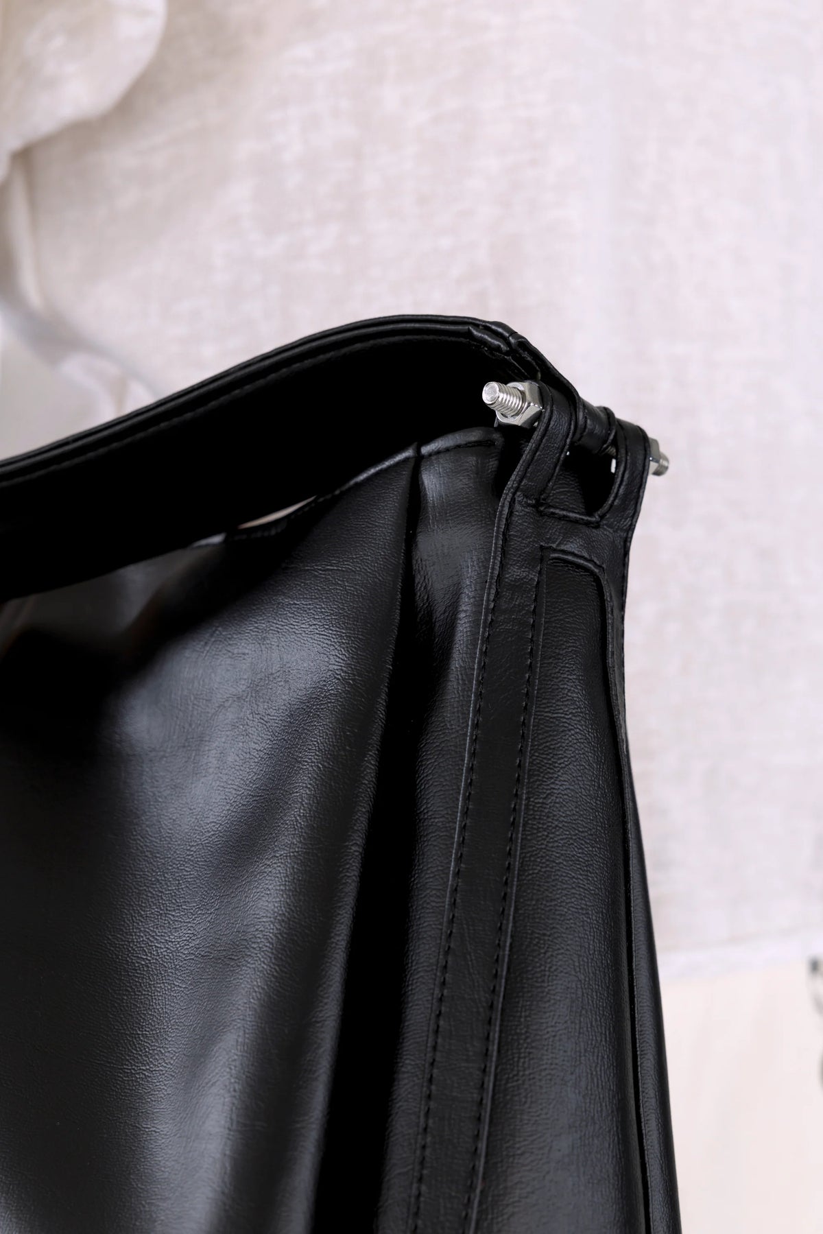 Large shoulder bag black