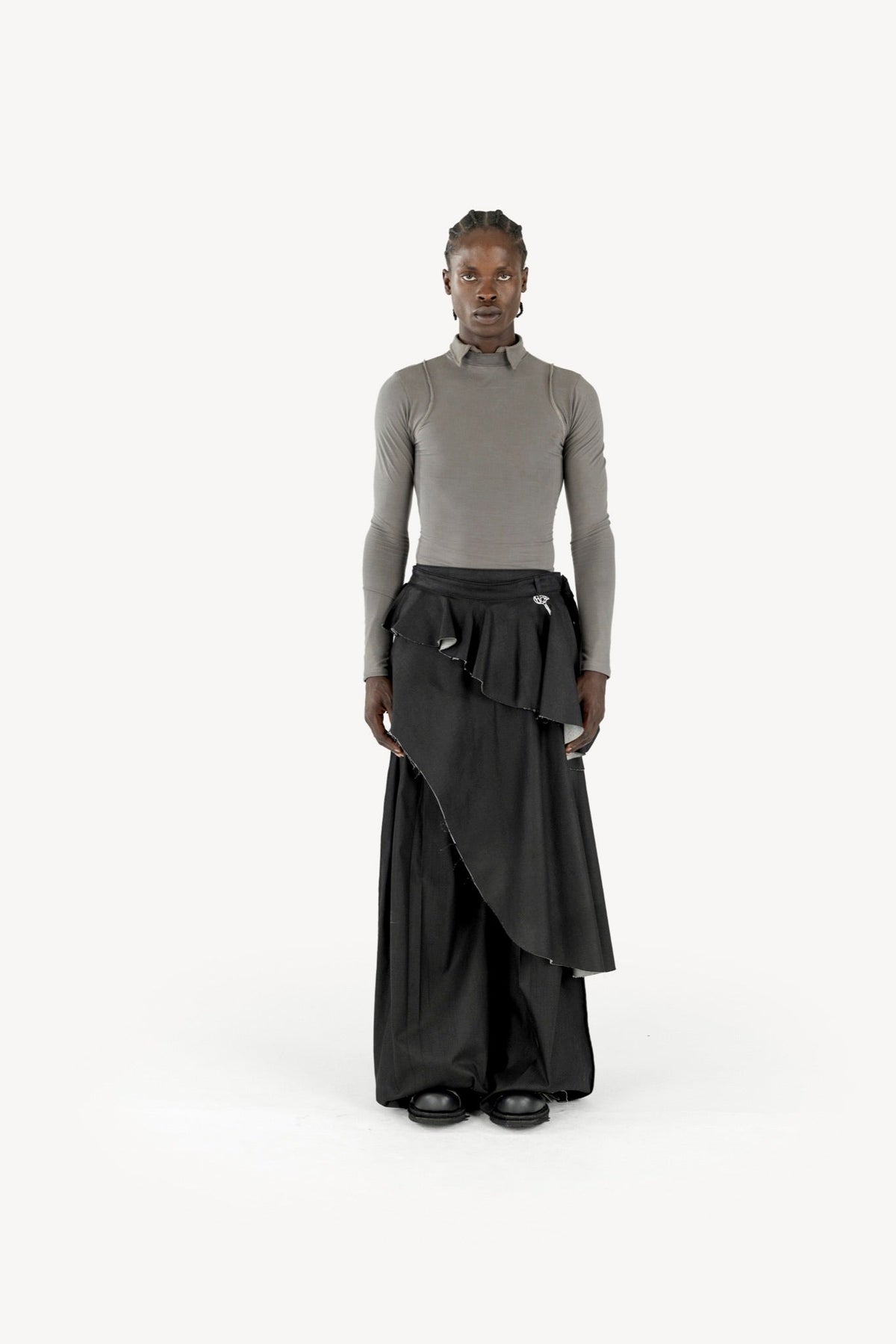 Layered wrap-skirt black