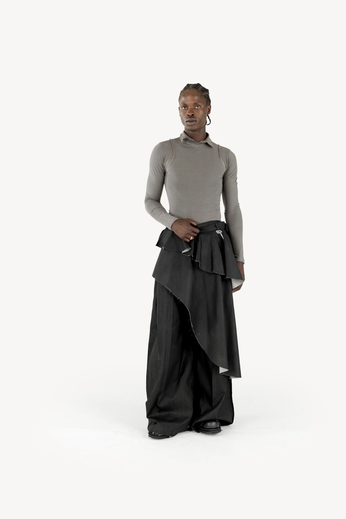 Layered wrap-skirt black