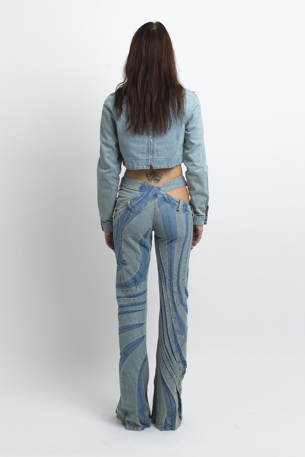 Signature Bias 
Cut Jeans
