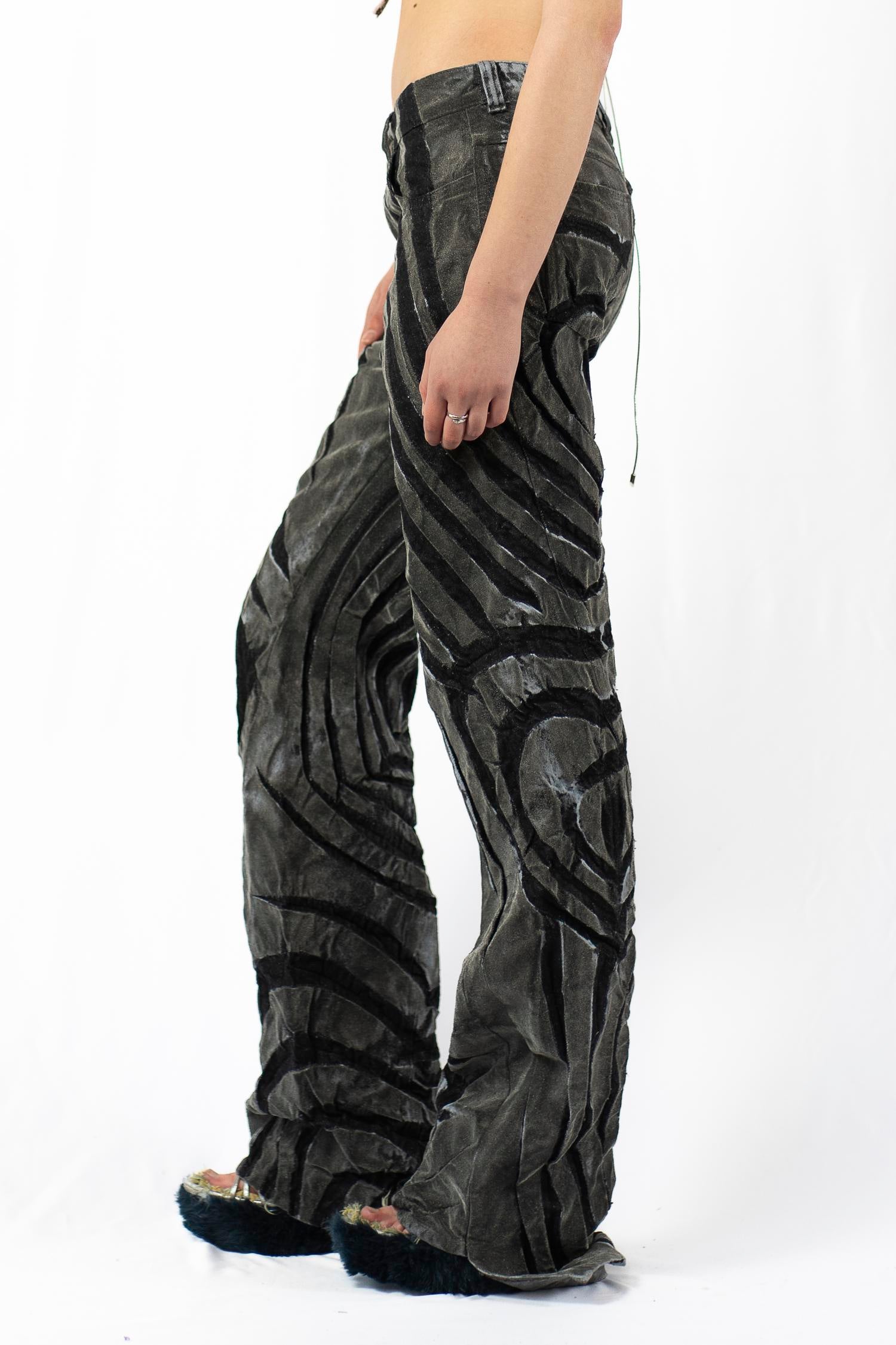 Silver heart flock boyfriend jeans