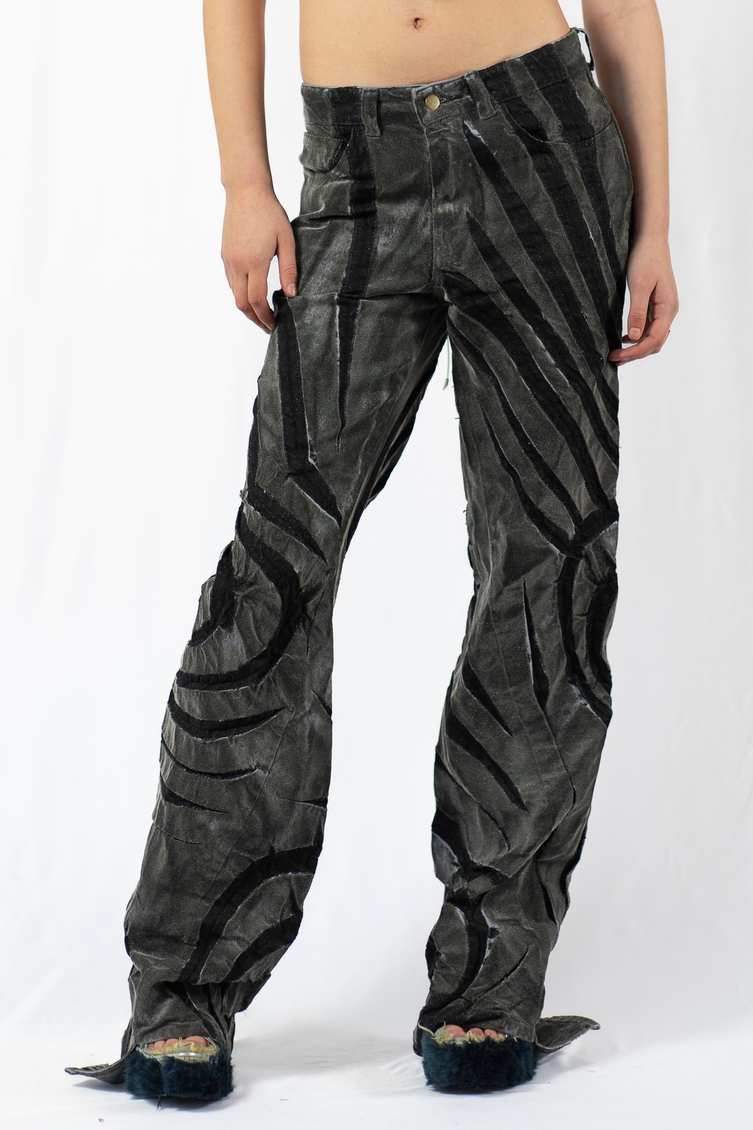 Silver heart flock boyfriend jeans