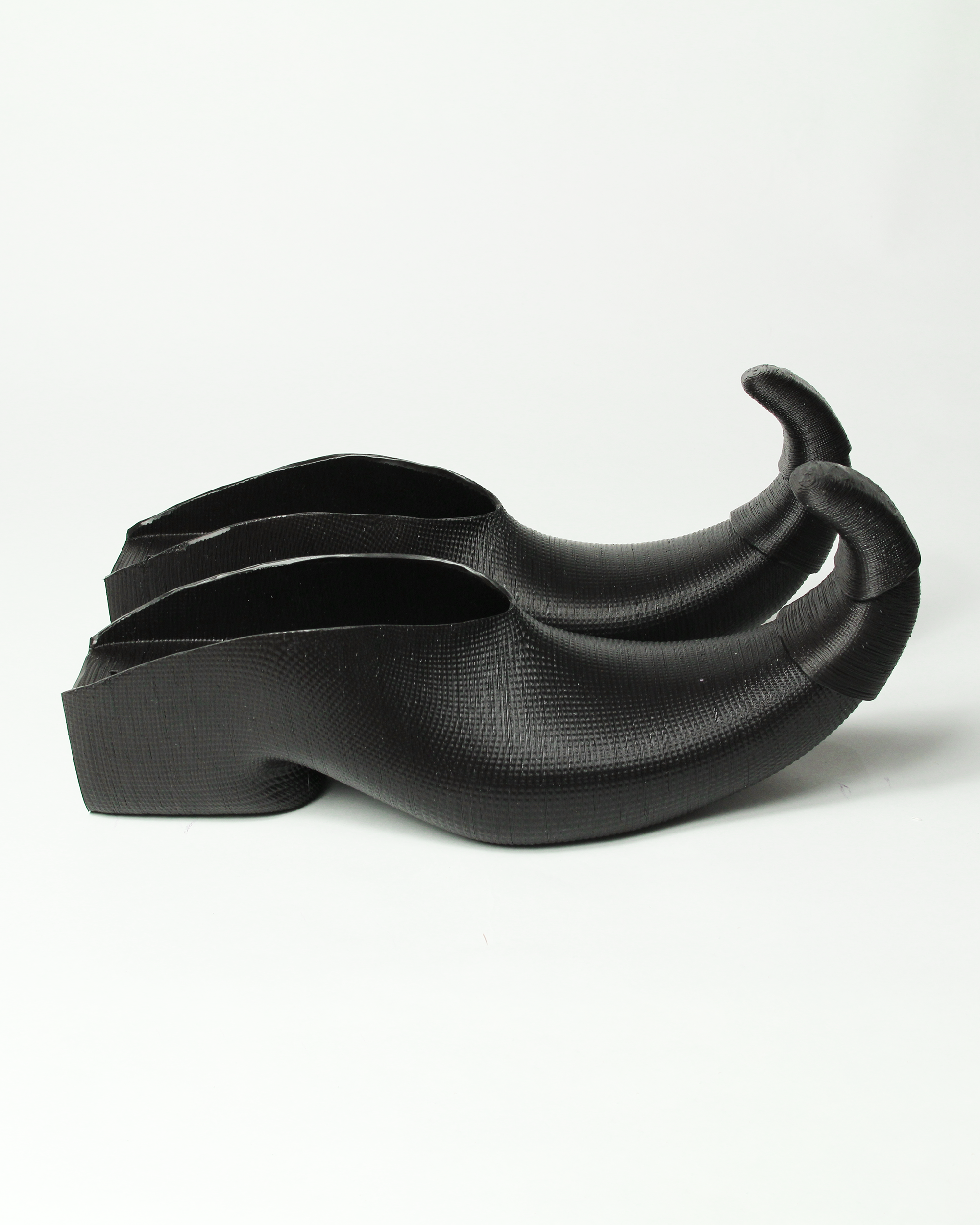 Bad x lueder - curled toe mules