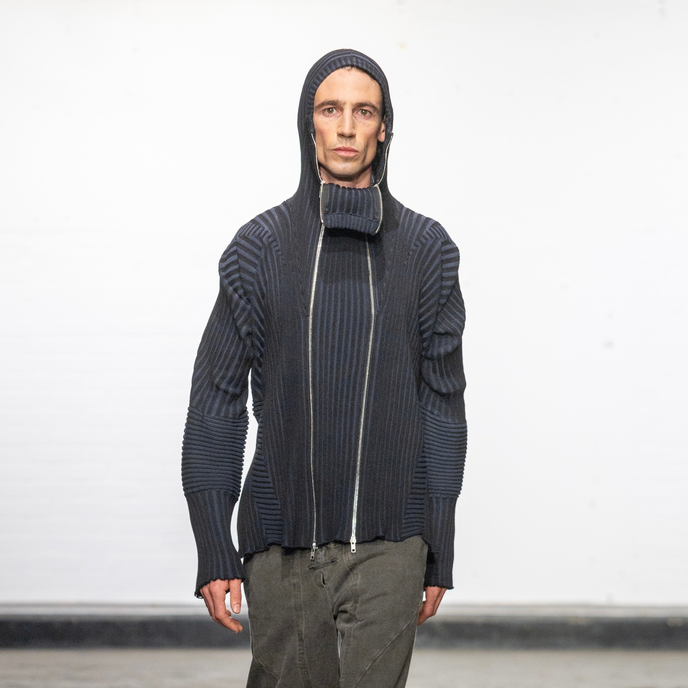 Healer knit zip jacket black and grey