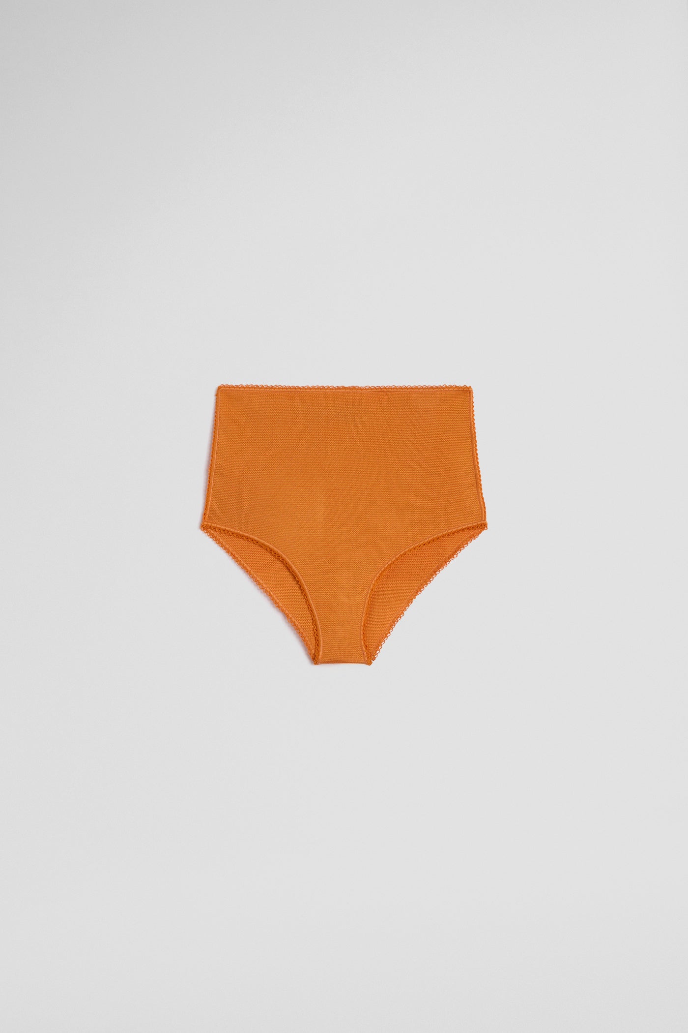 Knitted micro short