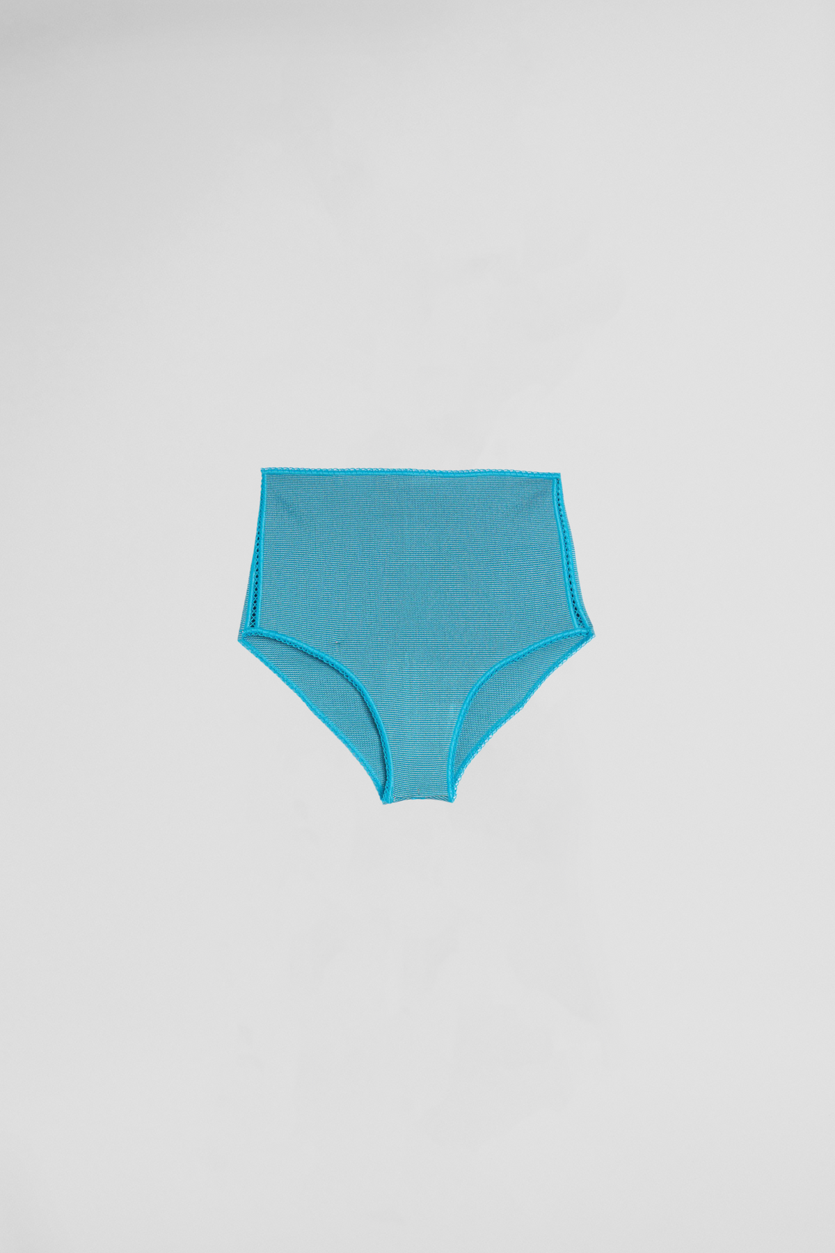 Knitted micro short