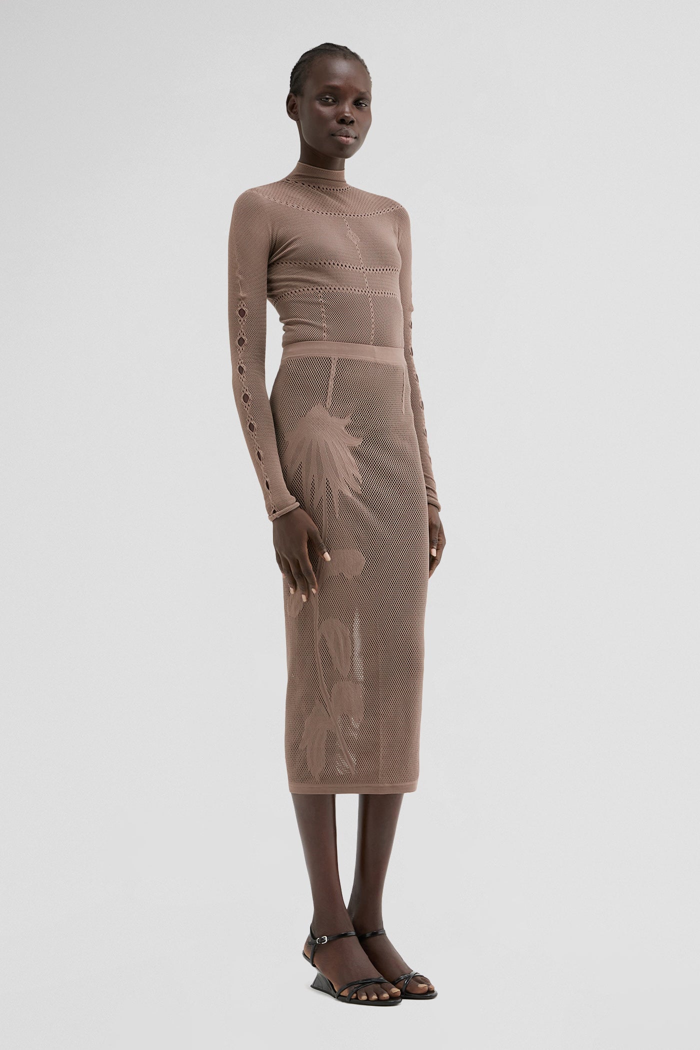Second skin mock-neck