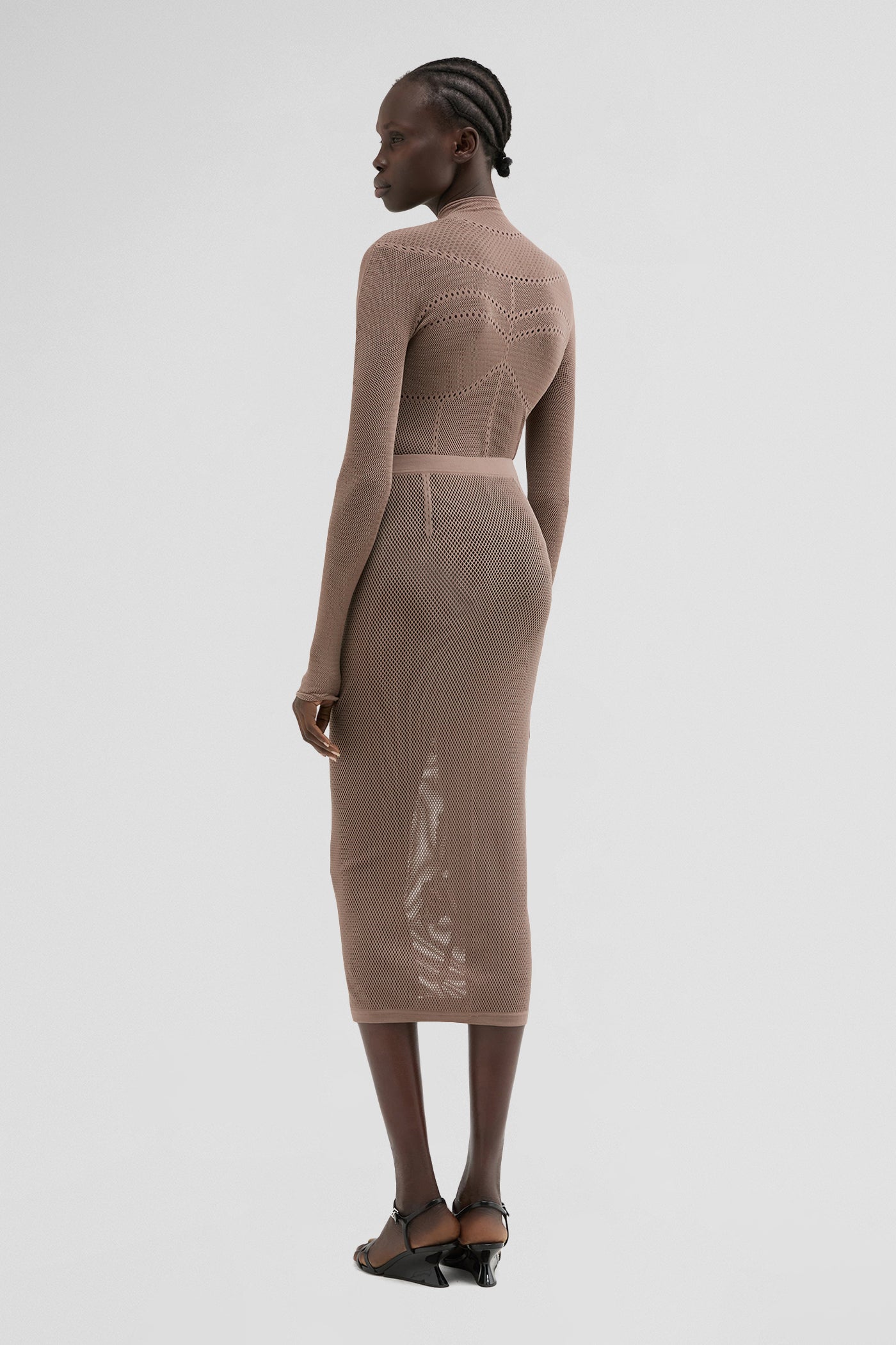 Seamless over skirt