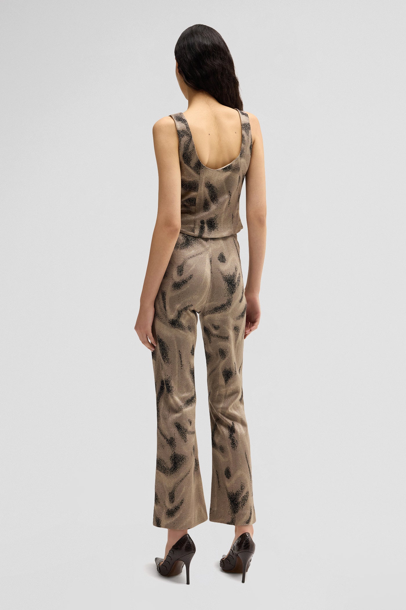Proper pant