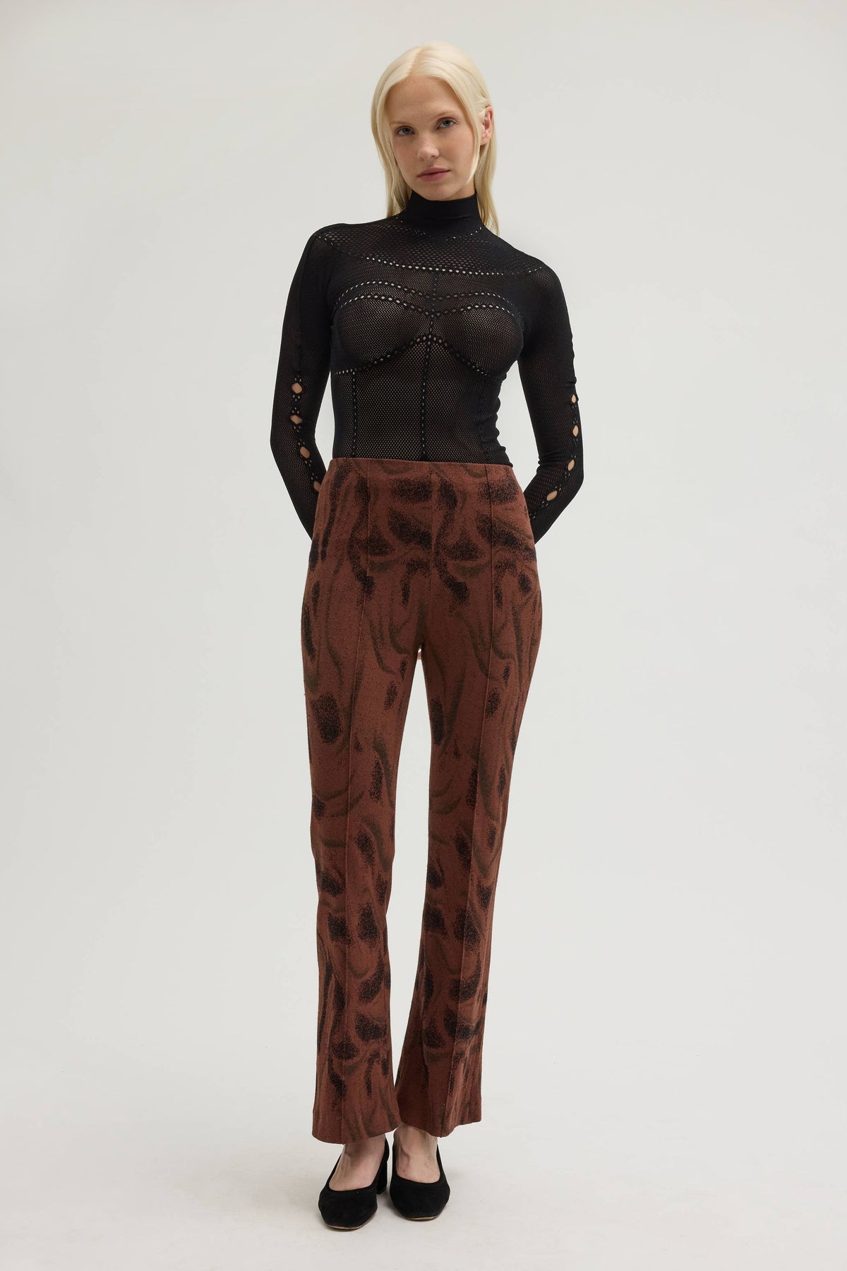 Proper pant