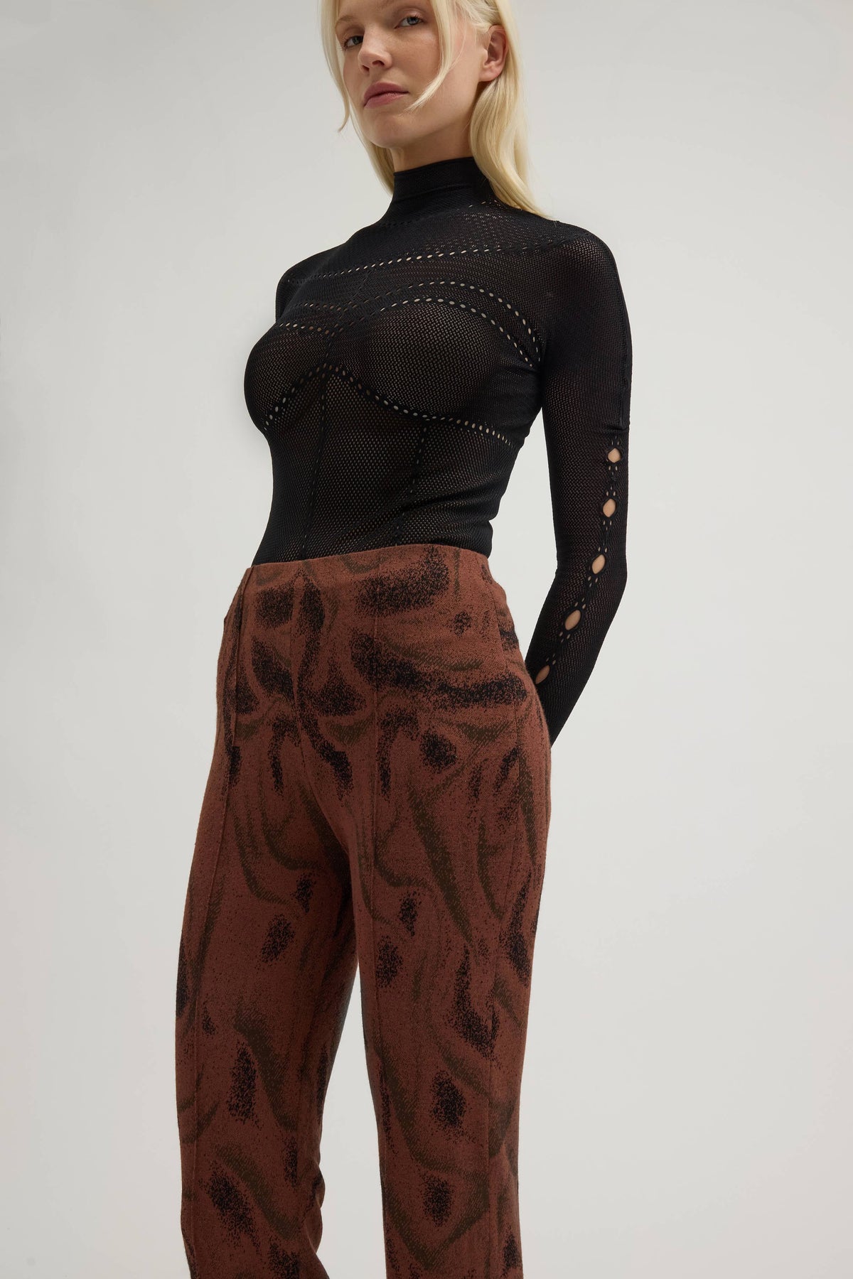 Proper pant