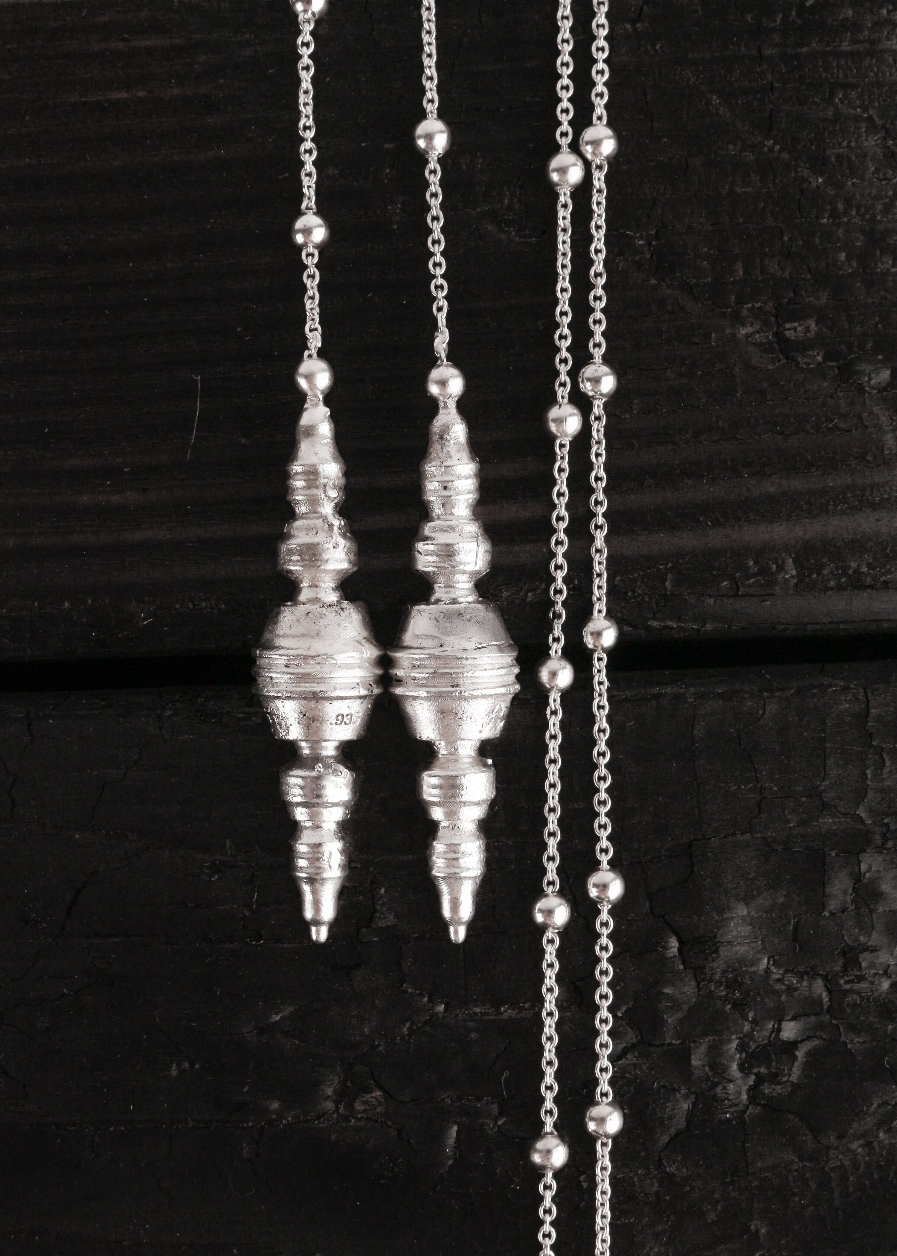 Pagoda pendulum necklace