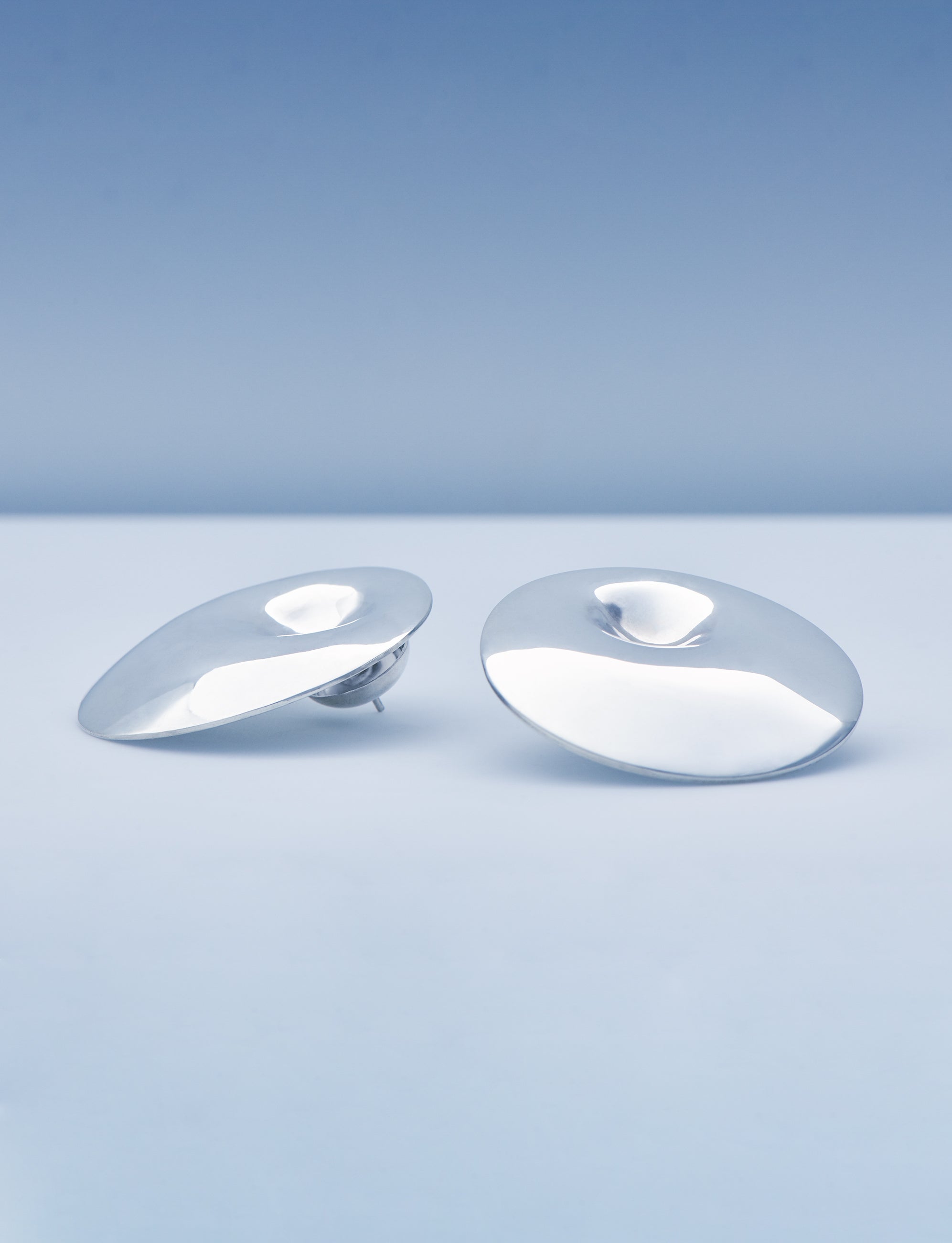 Oval earrings