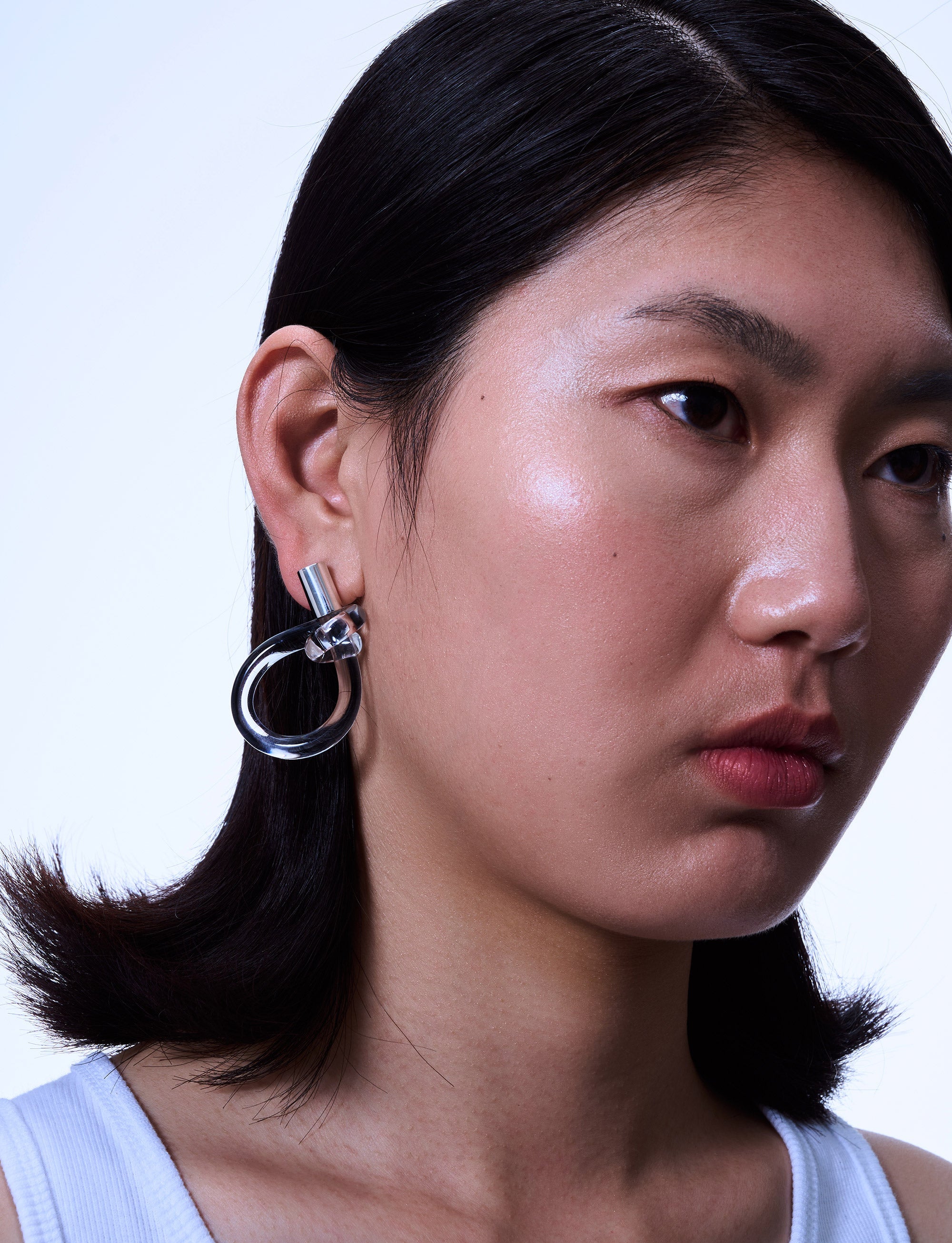 Small knot earrings