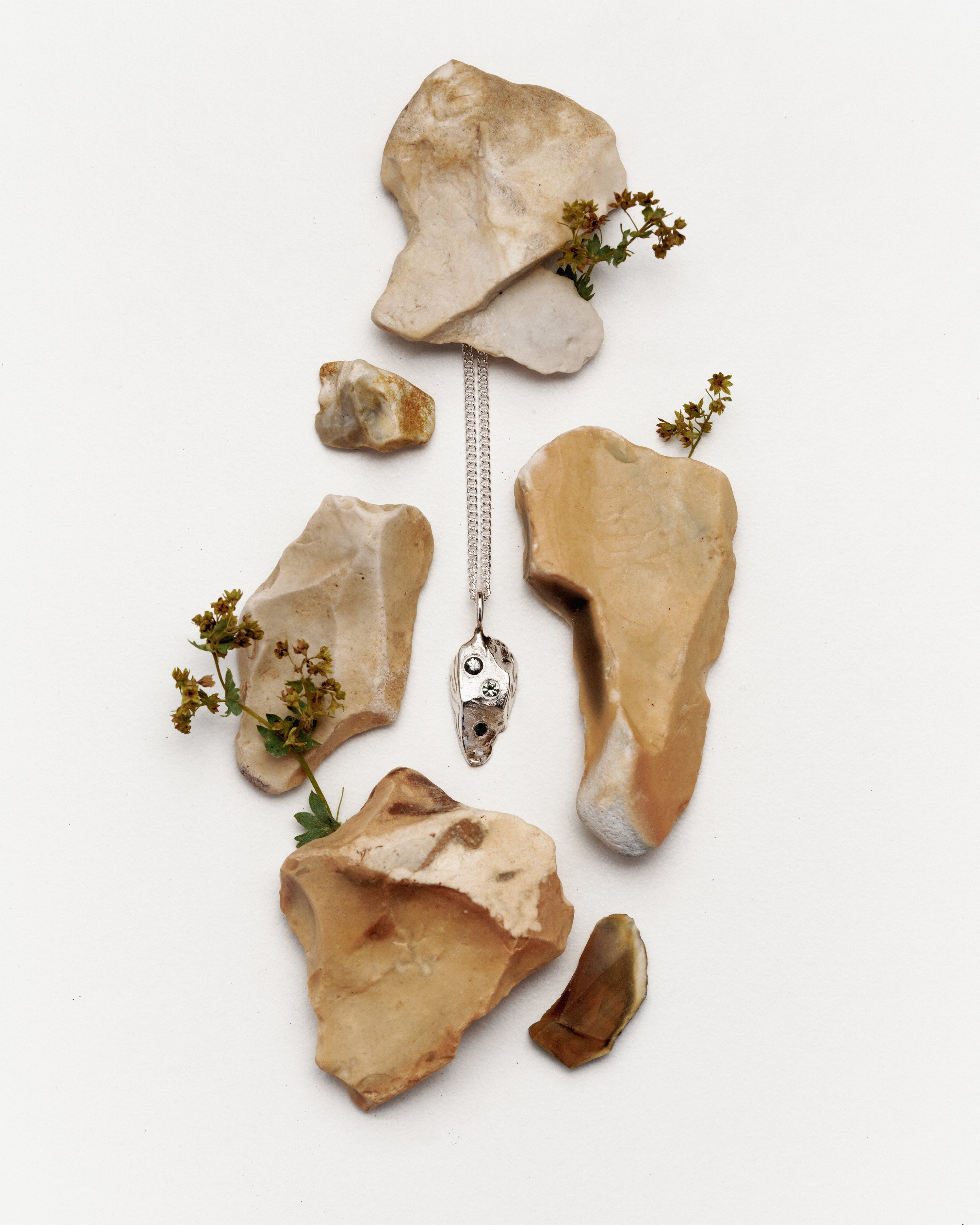 Rock pendant necklace