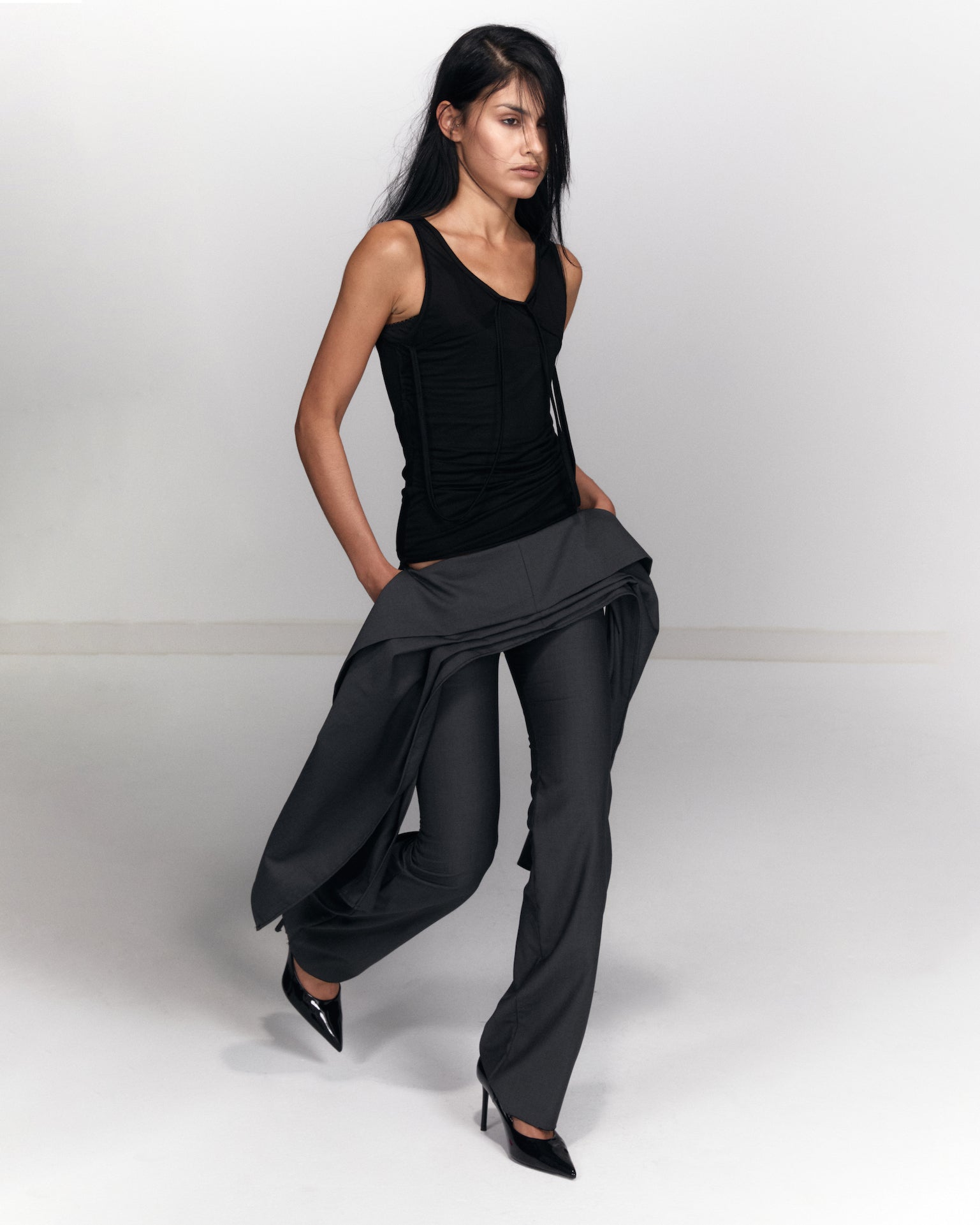 Shelf tailored trousers