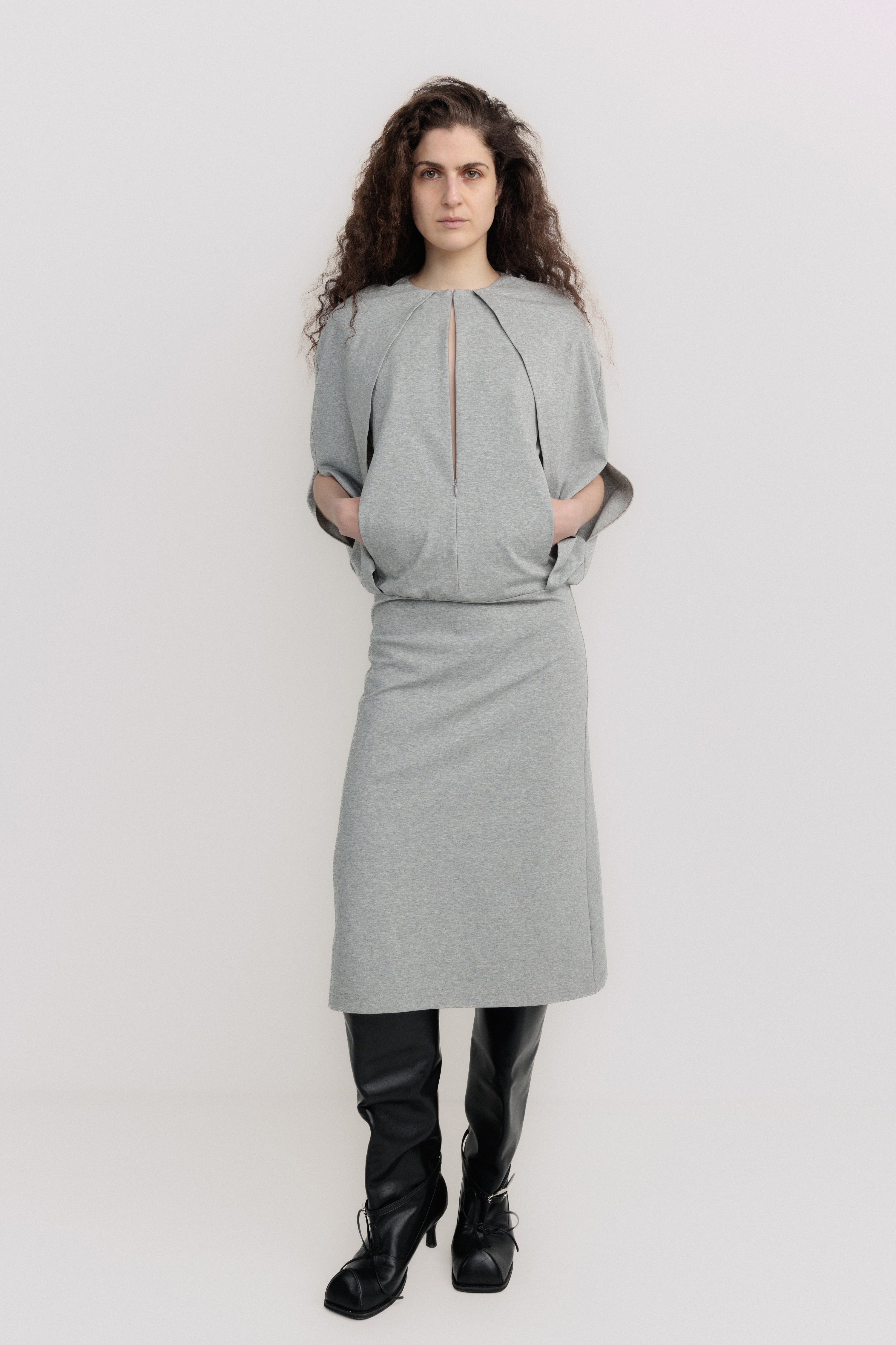 Cape dress grey