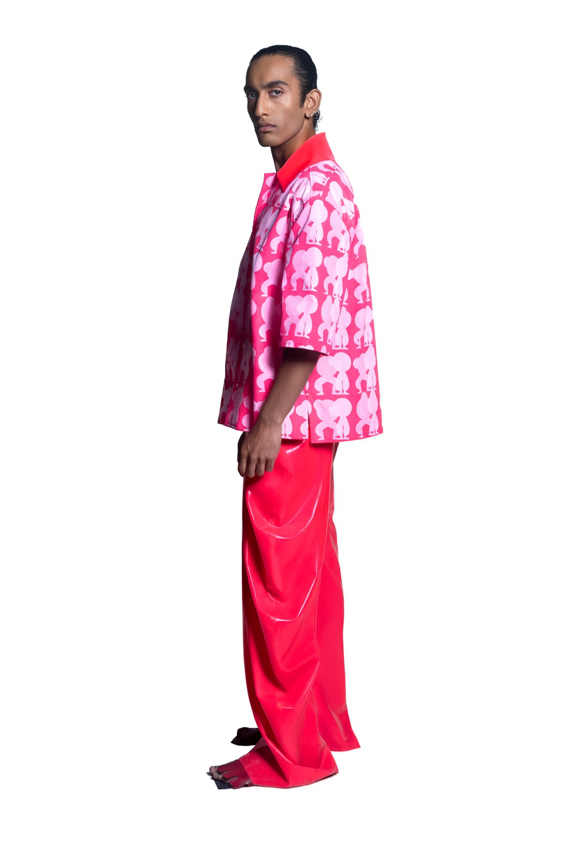 Dancing figures shirt - pink