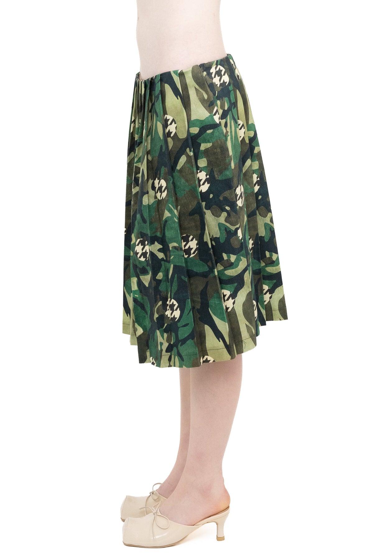 Pleated camo skirt