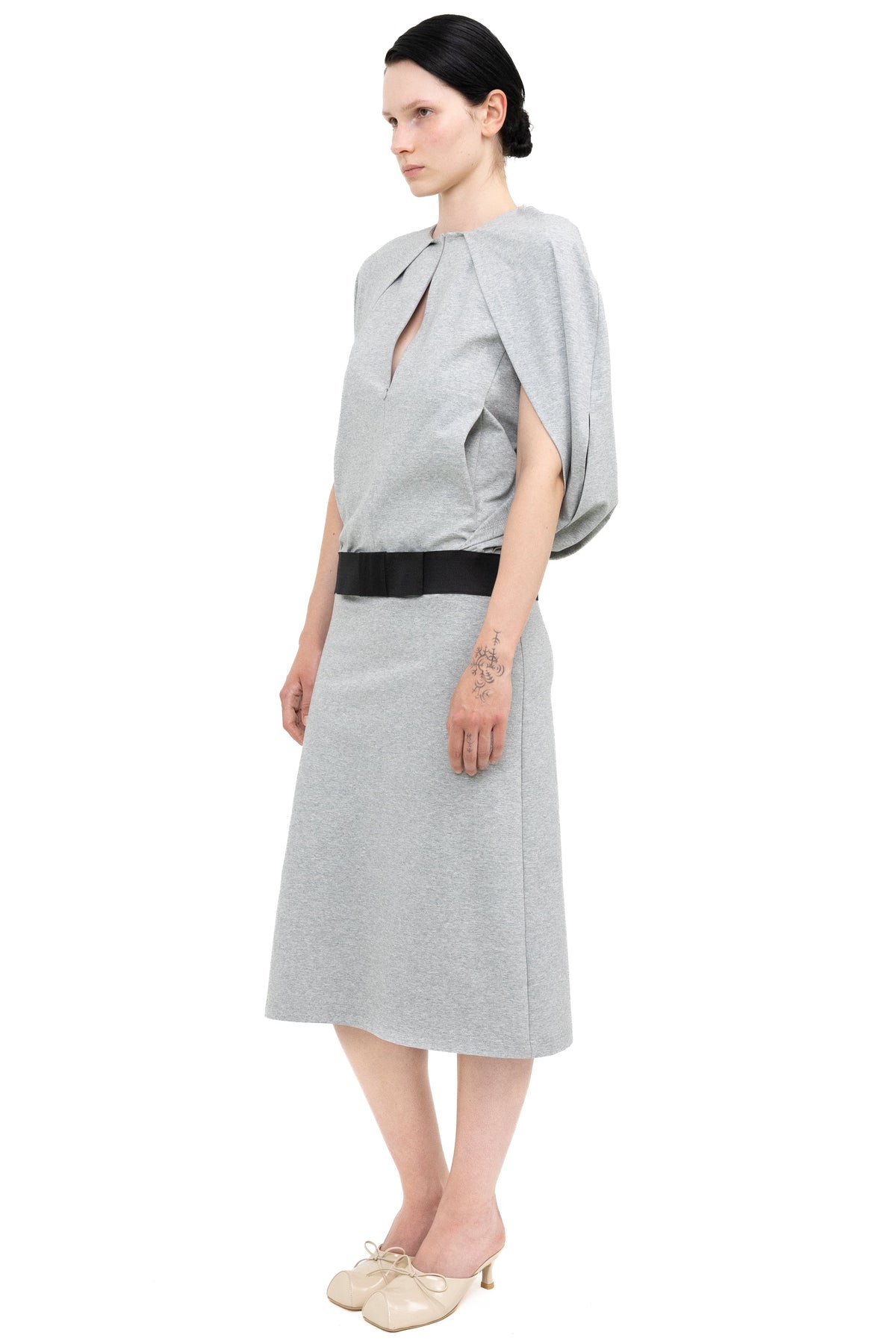 Cape dress grey