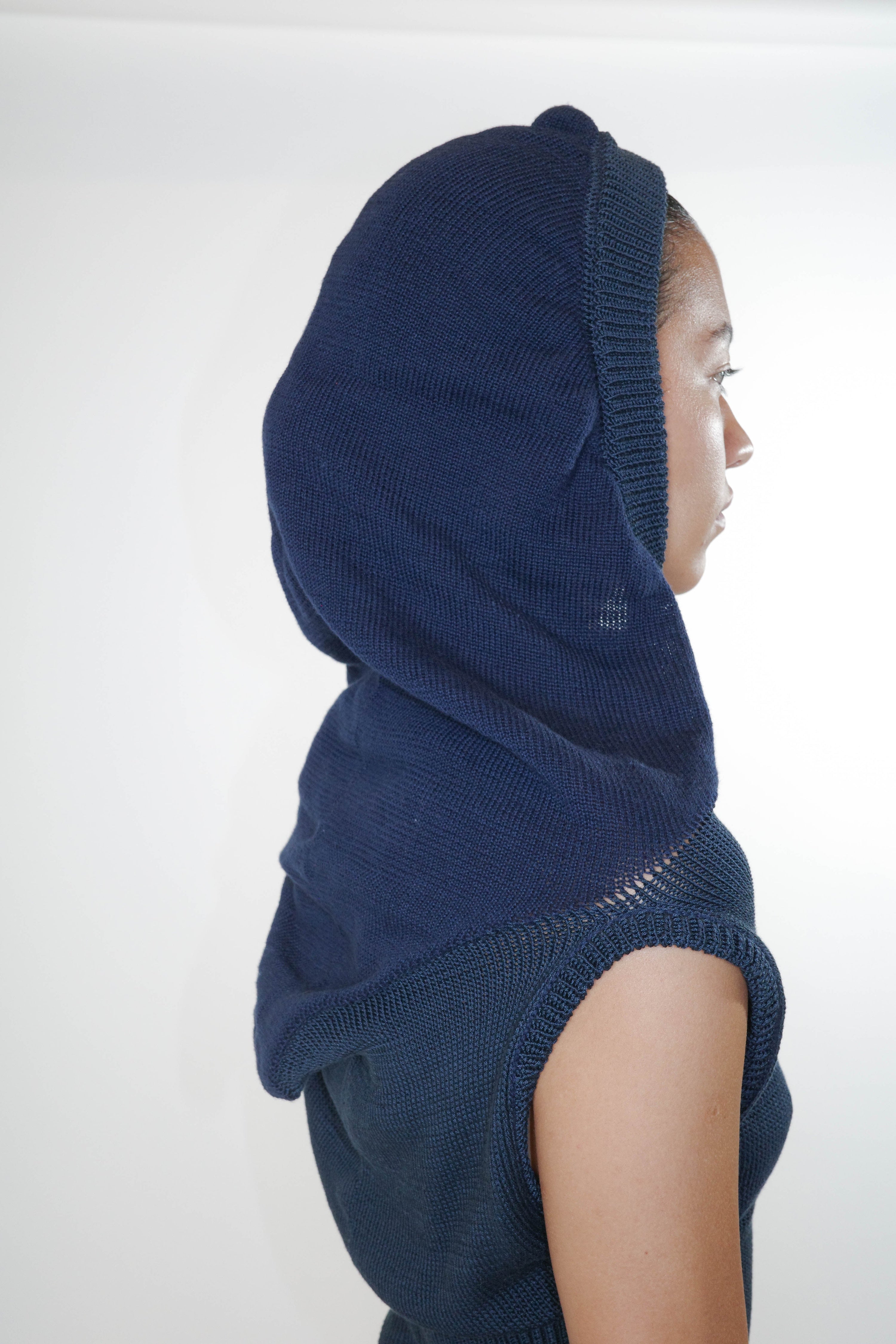 Triangle vest (navy)