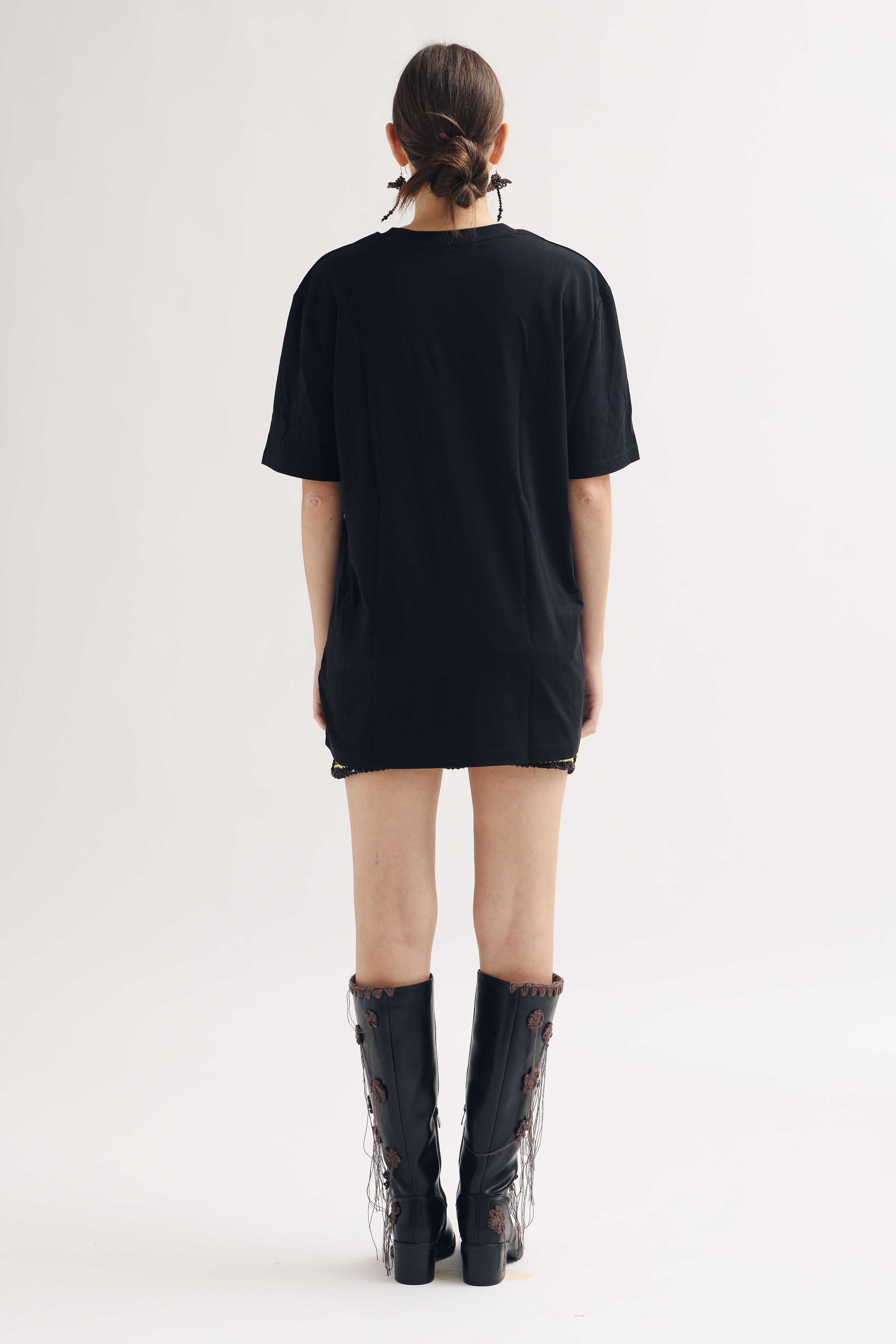 T-shirt call your local love interest