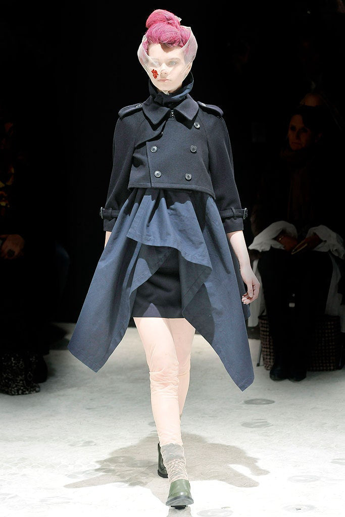 Comme des garçons a/w 2009 cropped trench coat