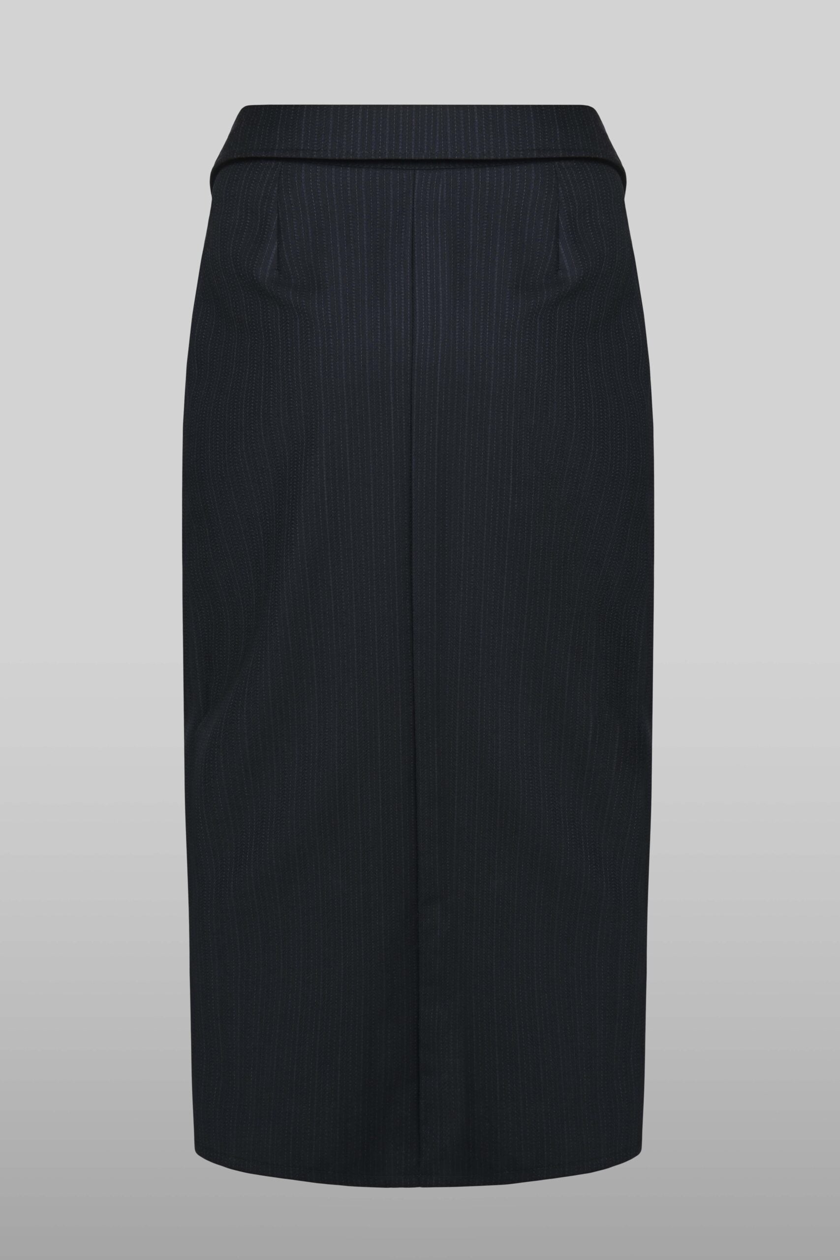 V shape low rise midi skirt in black