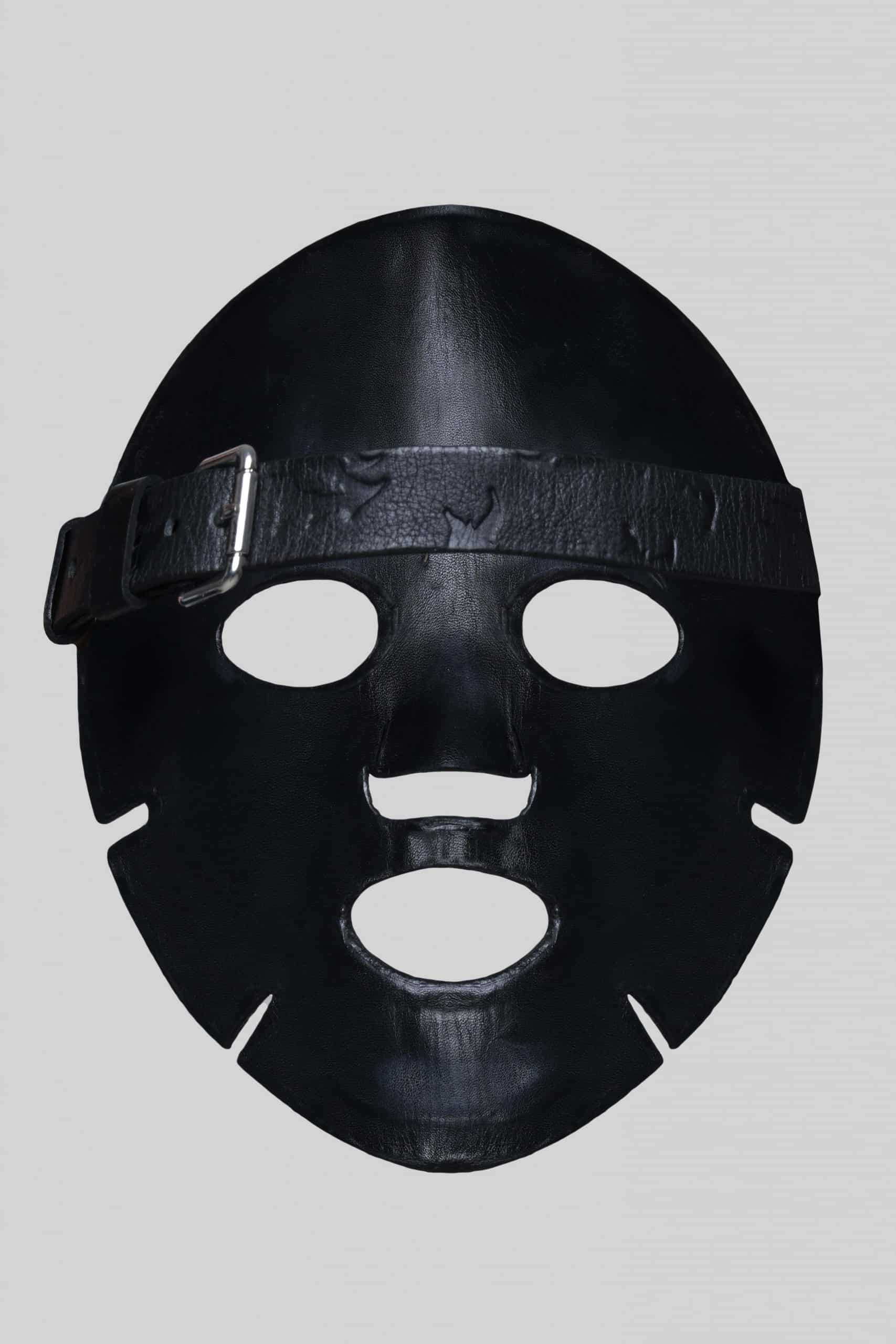 Black syndrom emblem face mask
