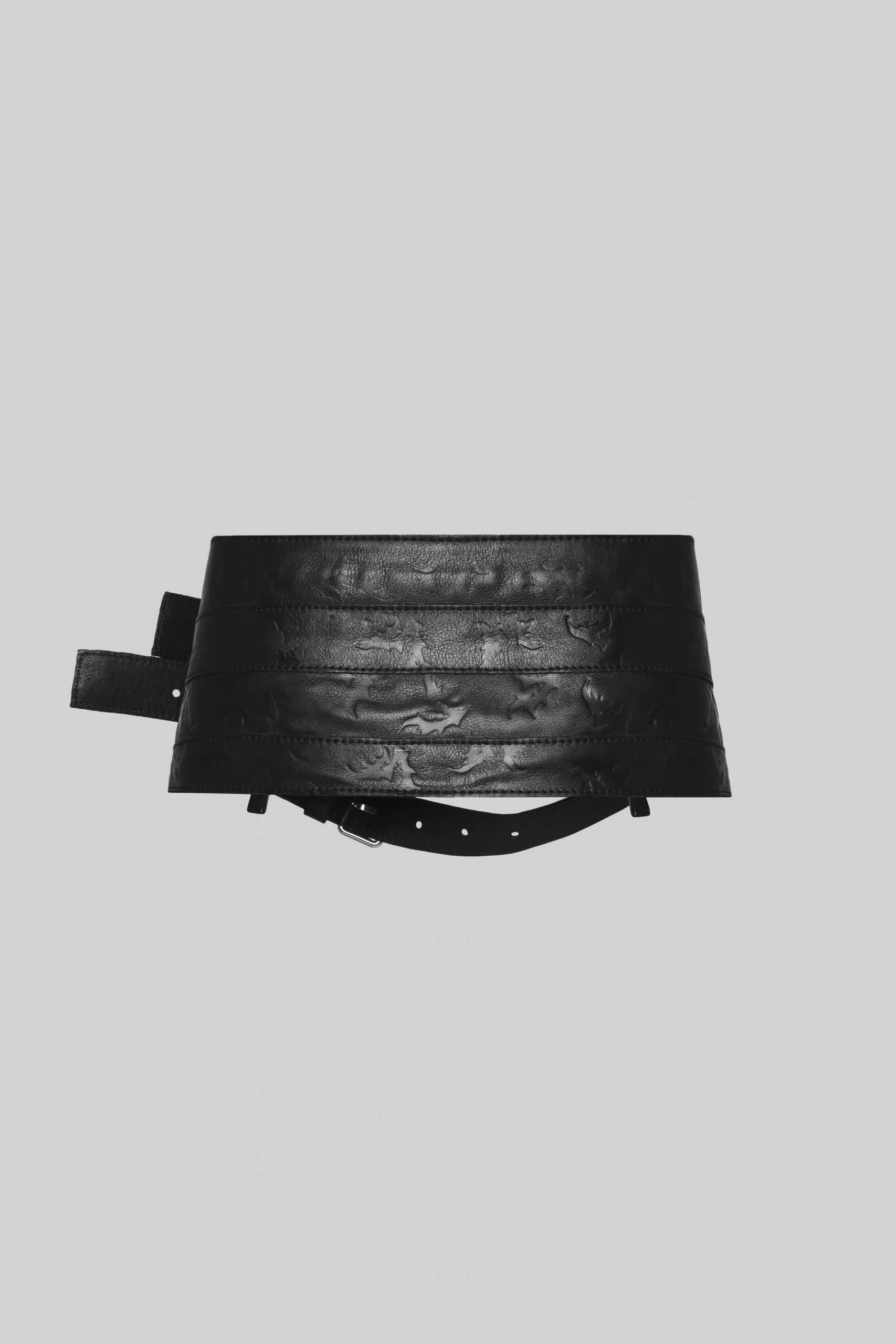 Belt clutch in black