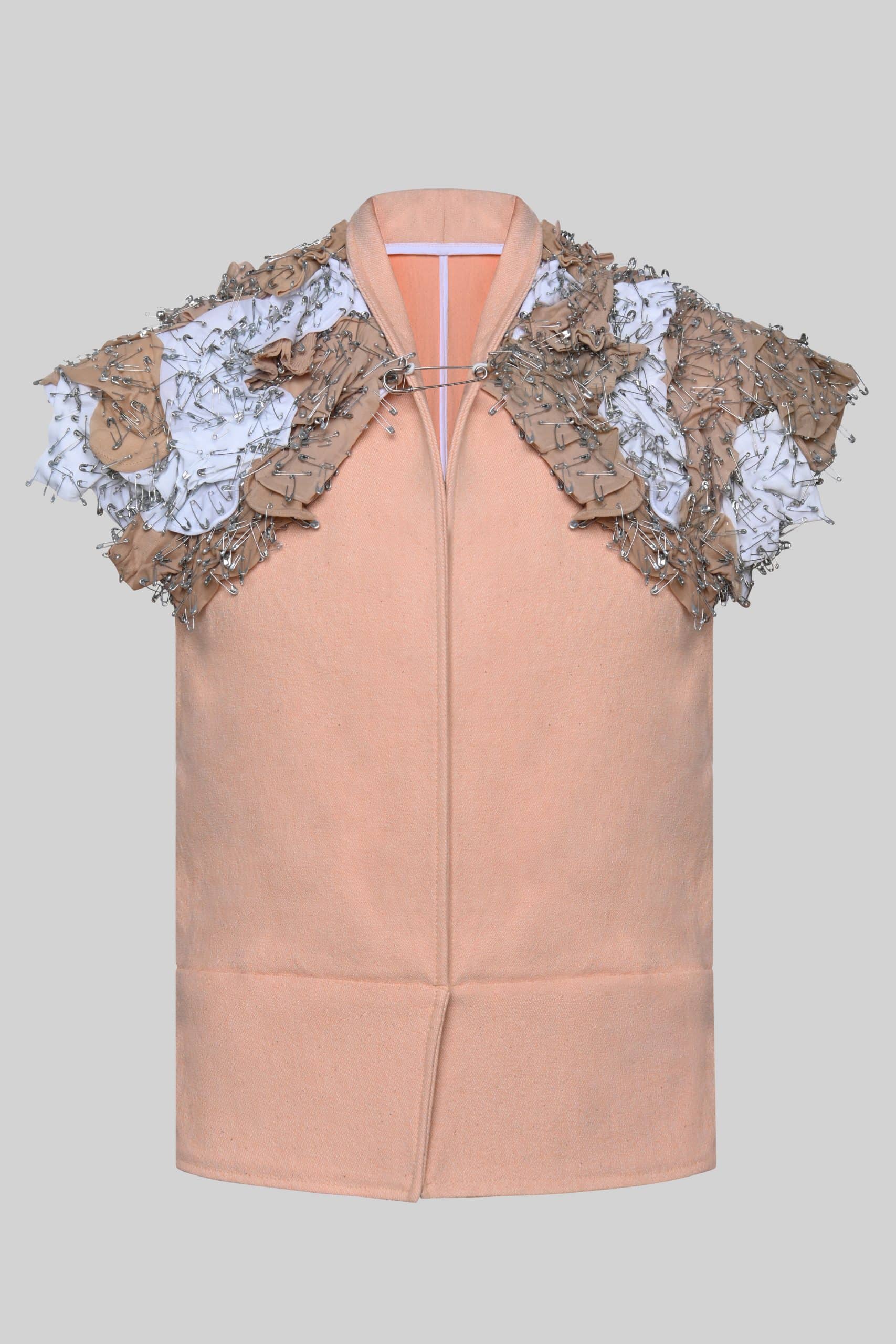 Pin collar vest