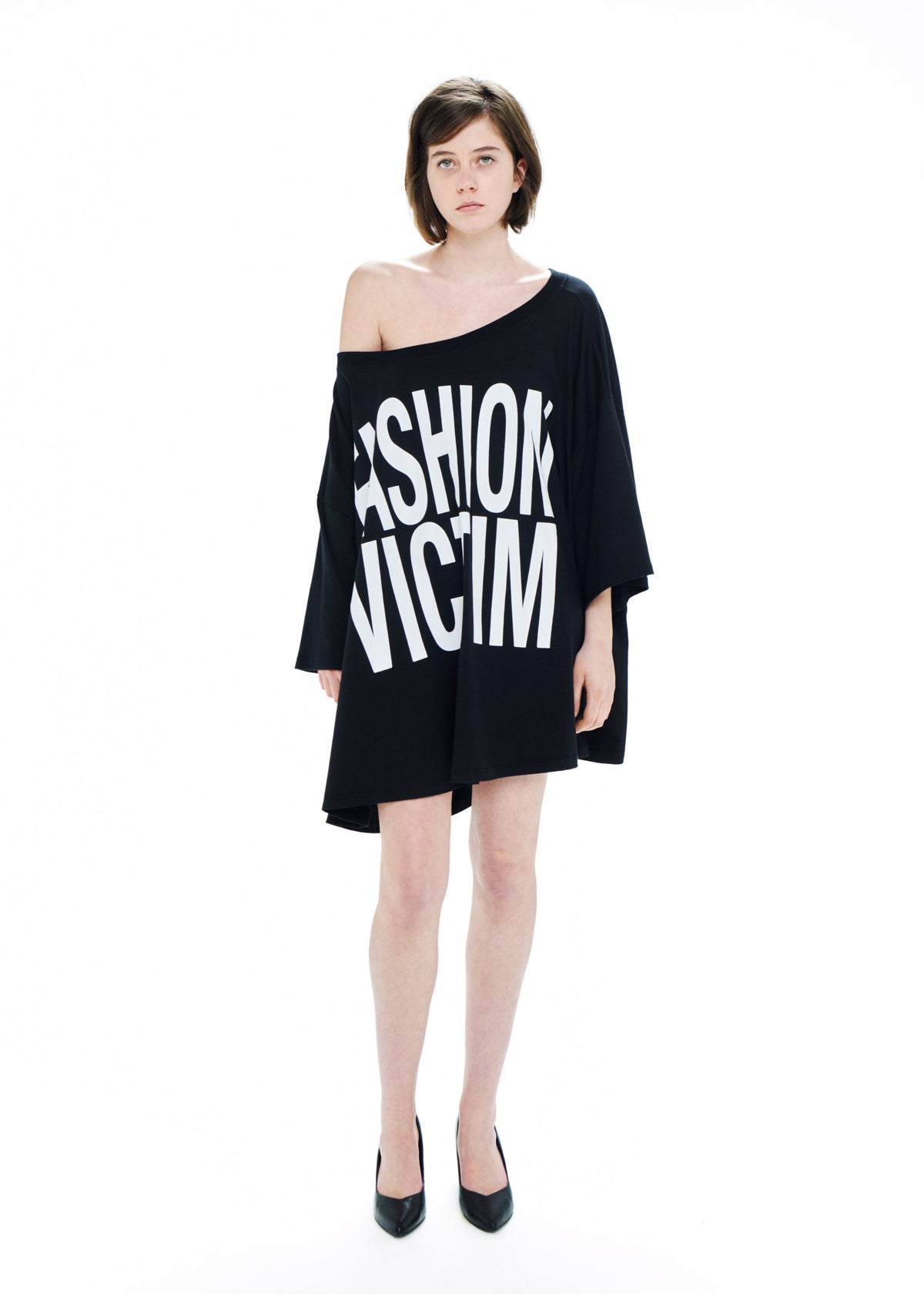 Camiseta 'fashion victim' negra