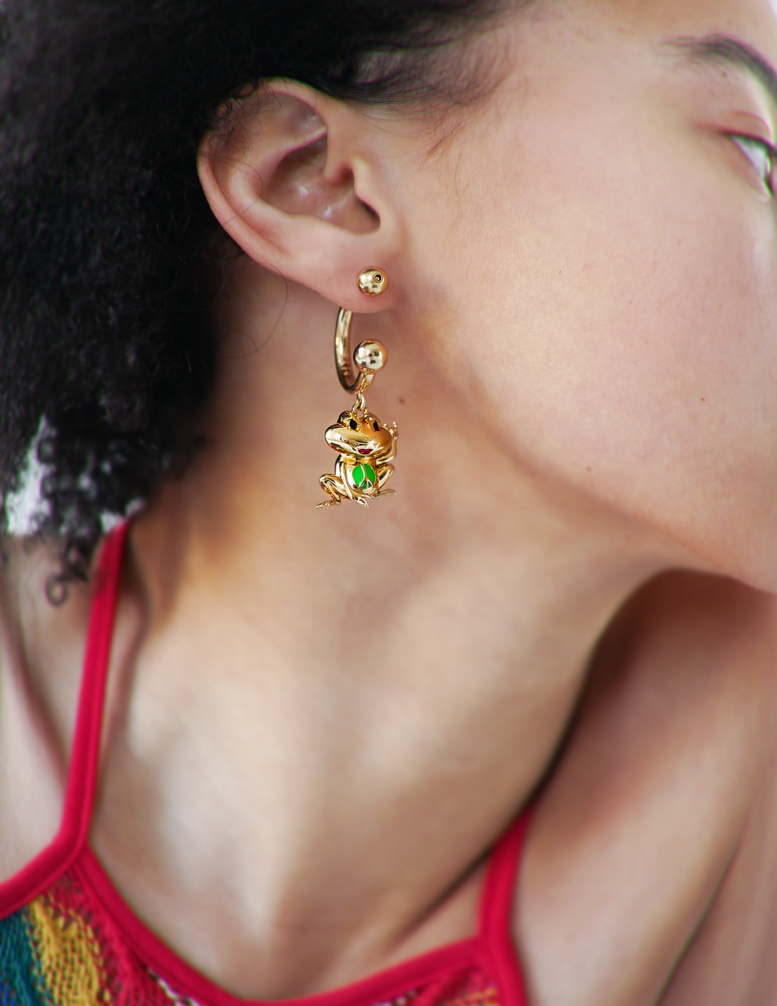 Frog it earring
